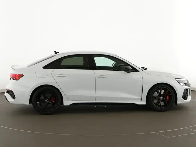 Audi RS3 view 8