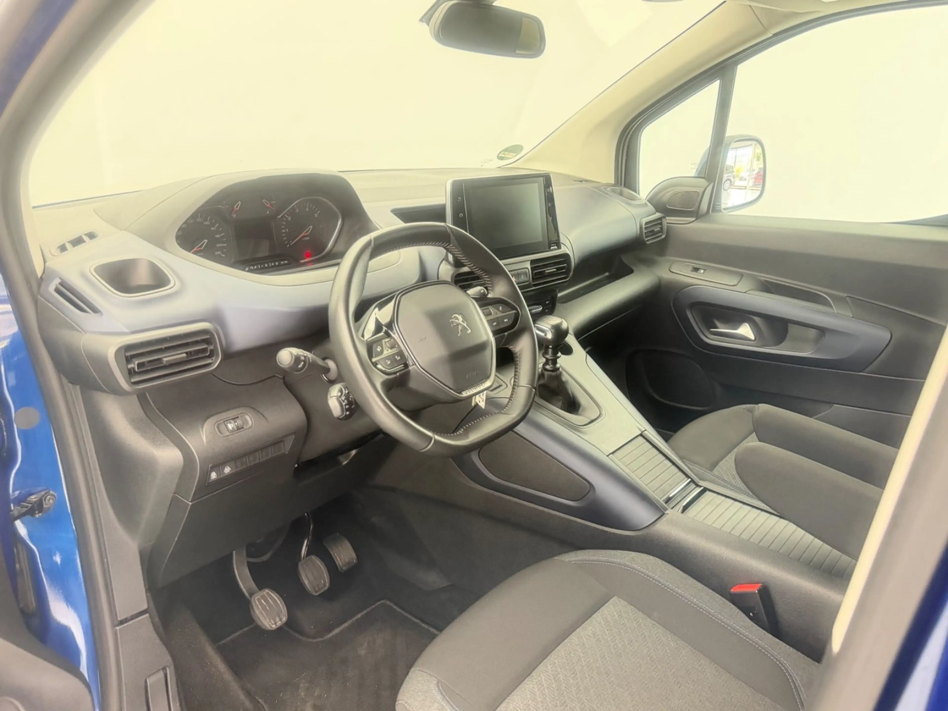 Peugeot Rifter Allure Pack L1 *AppleCarPlay*Kamera* — photo 12
