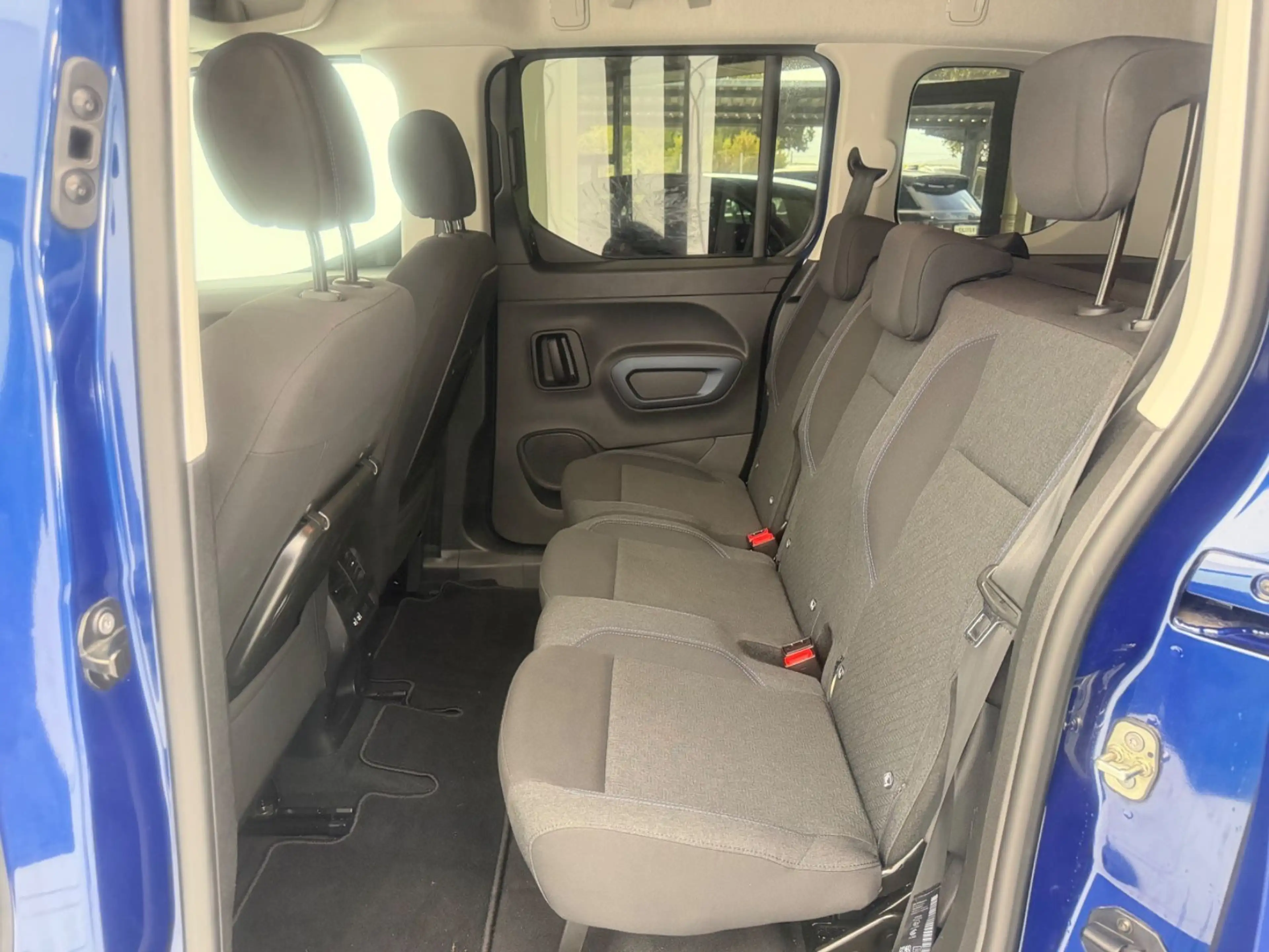 Peugeot Rifter Allure Pack L1 *AppleCarPlay*Kamera* — photo 14