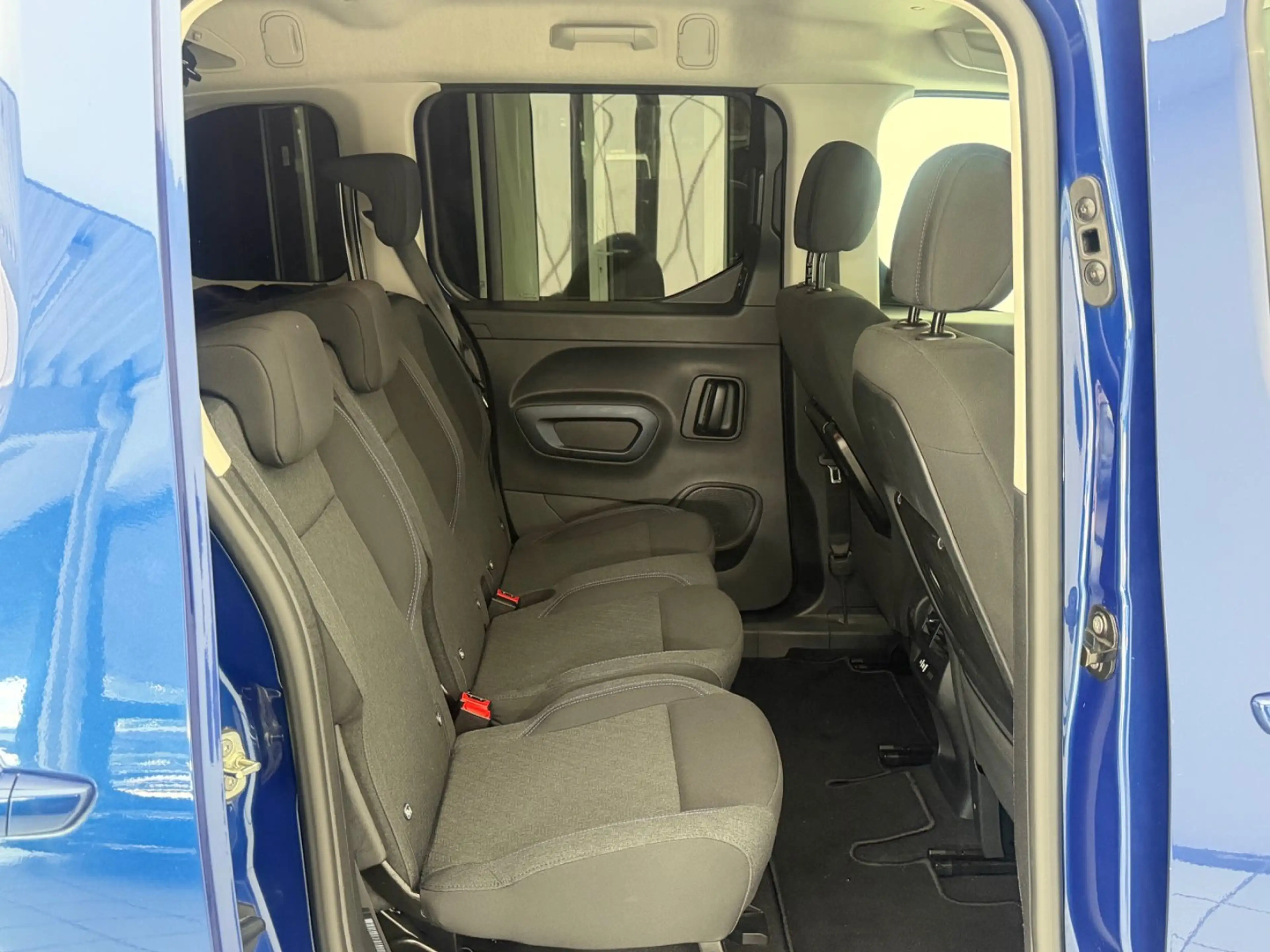 Peugeot Rifter Allure Pack L1 *AppleCarPlay*Kamera* — photo 15