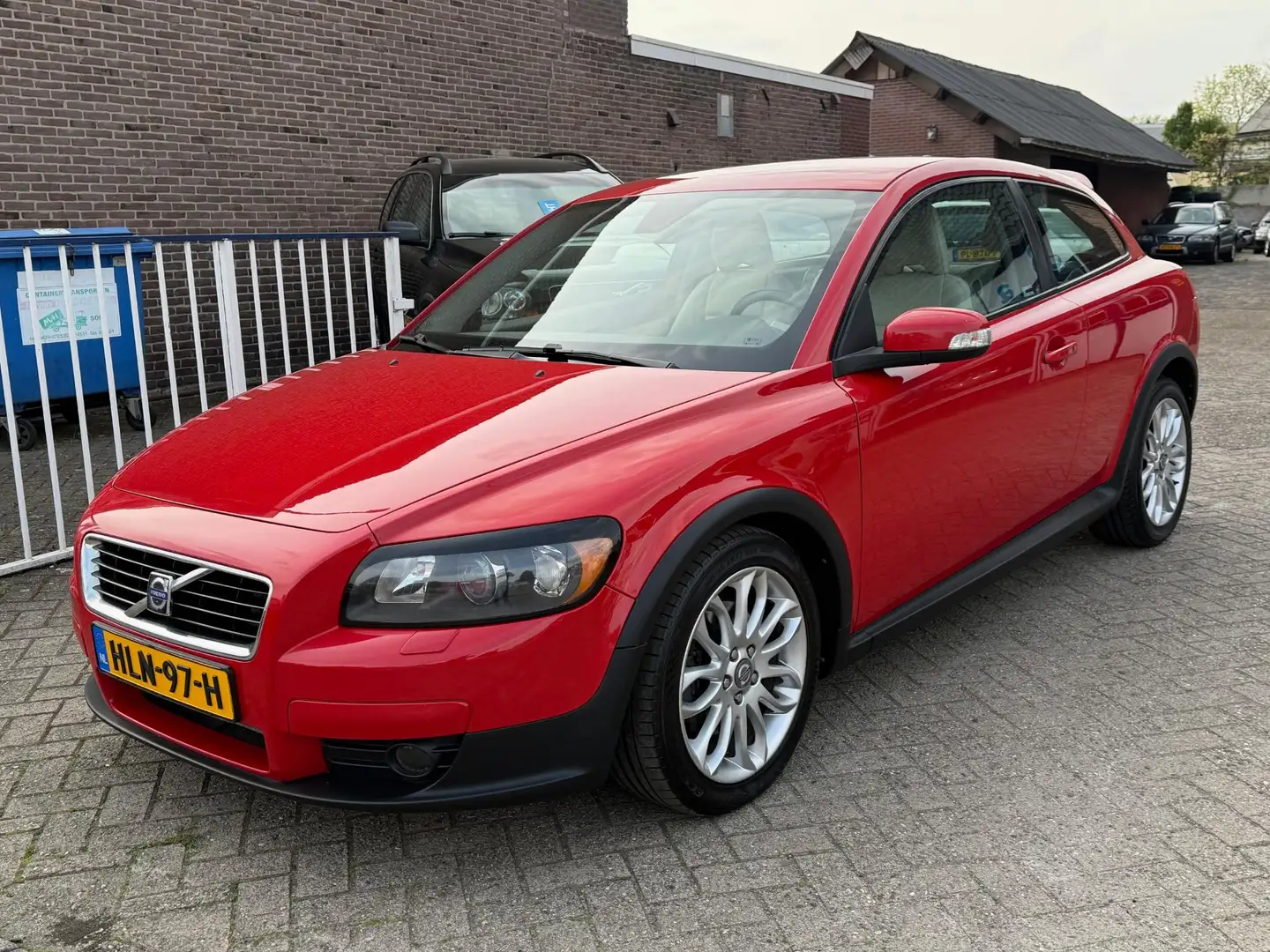 Volvo C30 2.5 T5 230 pk Summum Rojo - 2