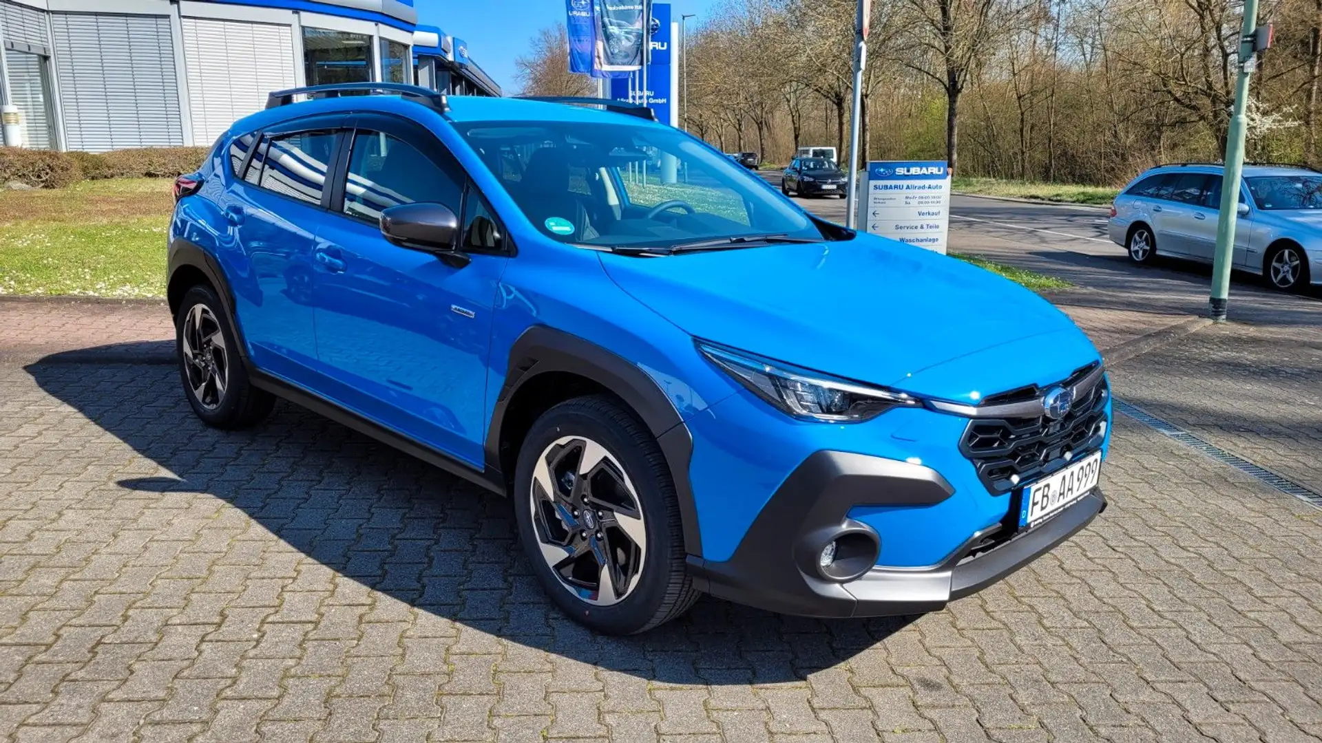 Subaru Crosstrek 2.0i e-Boxer Comfort , AHK, WR Blau - 2