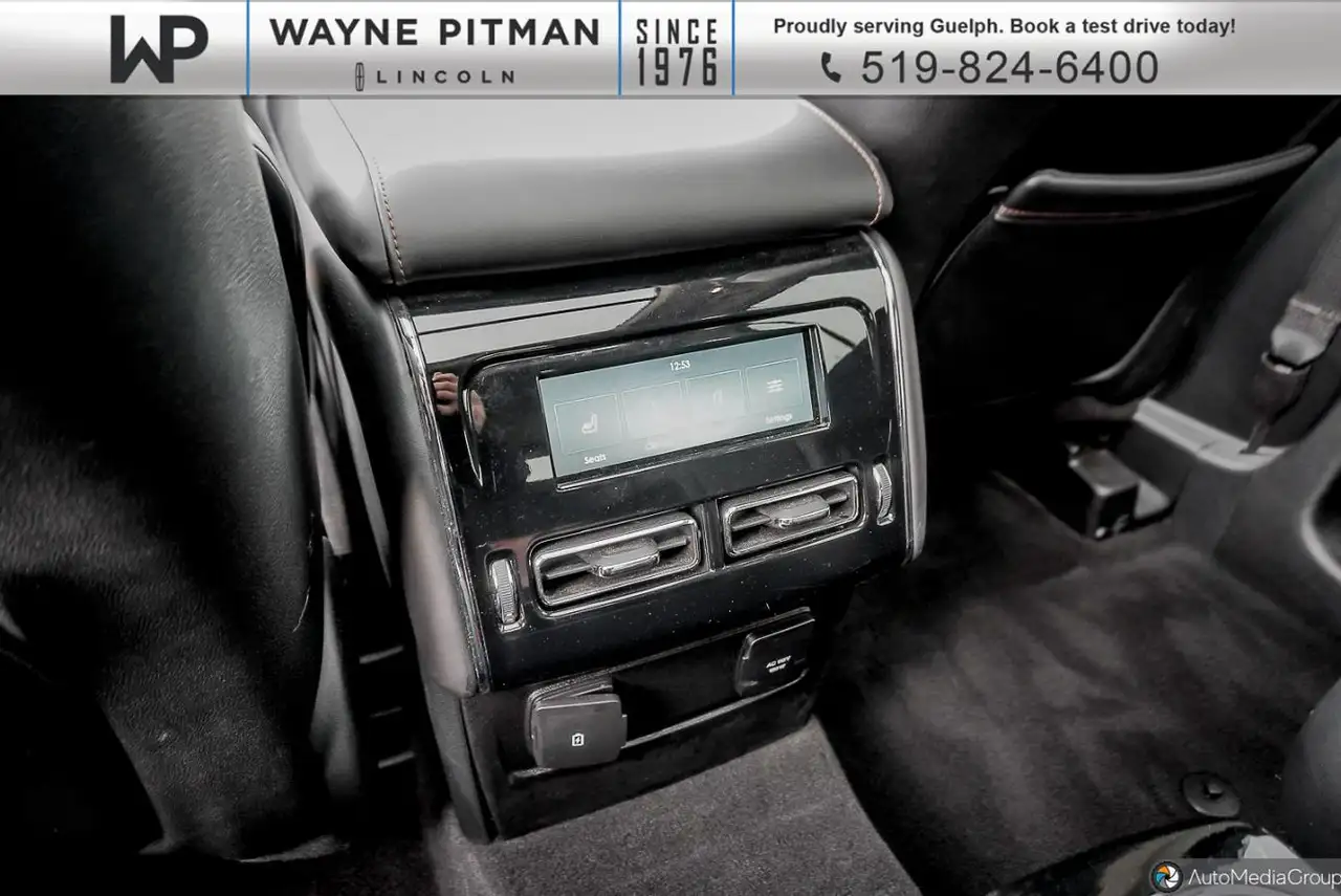 Lincoln Aviator снимка Lincoln Aviator