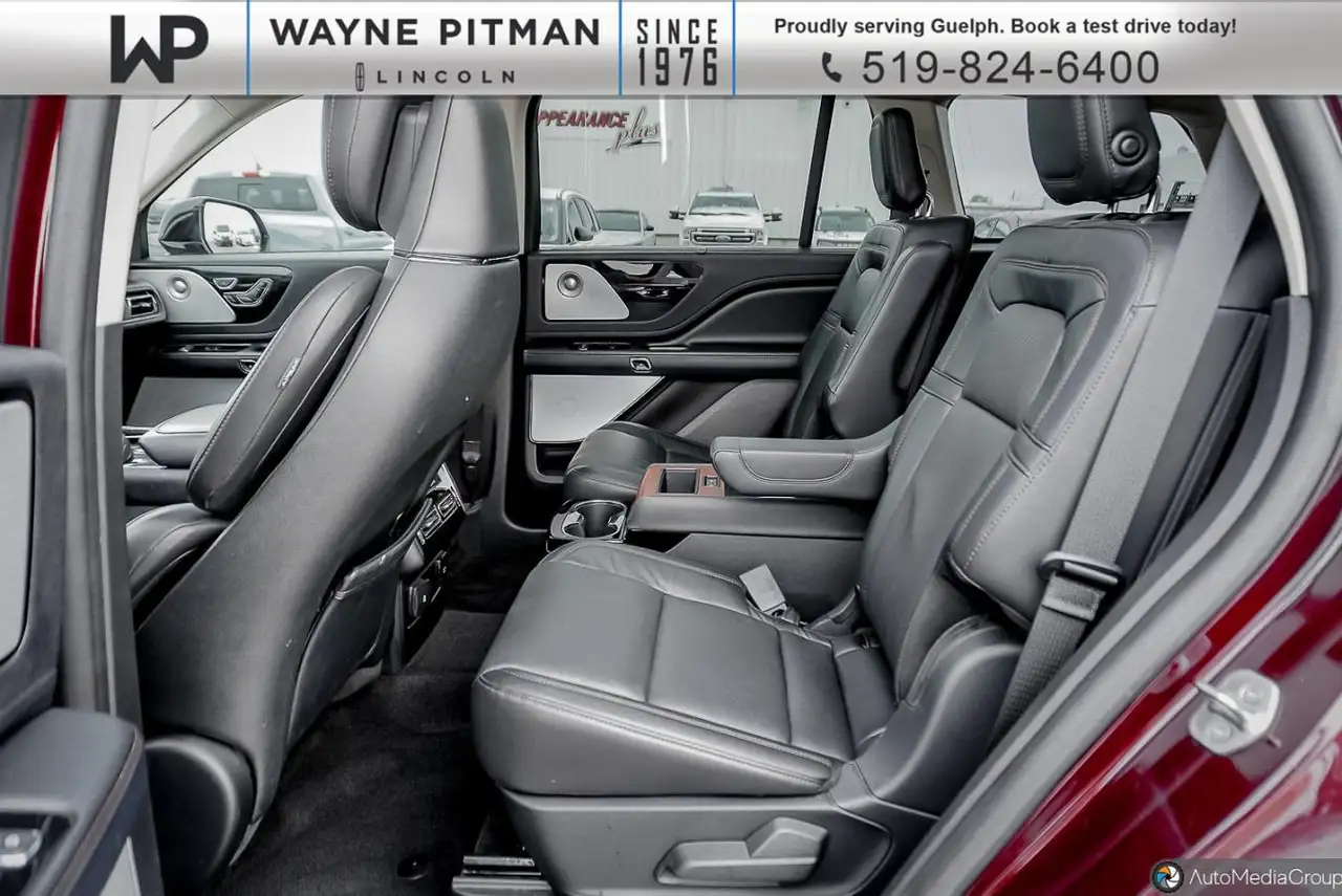 Lincoln Aviator снимка Lincoln Aviator