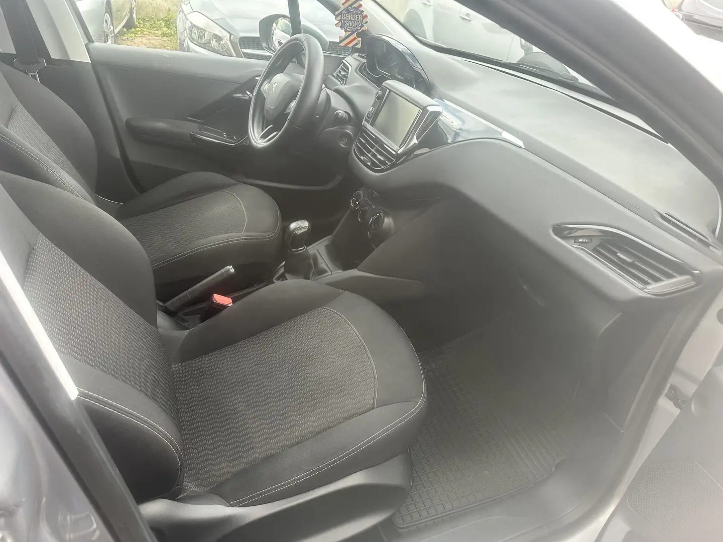 Peugeot 208 5p 1.2 puretech Allure s&s 82cv /114000 km Grigio - 2