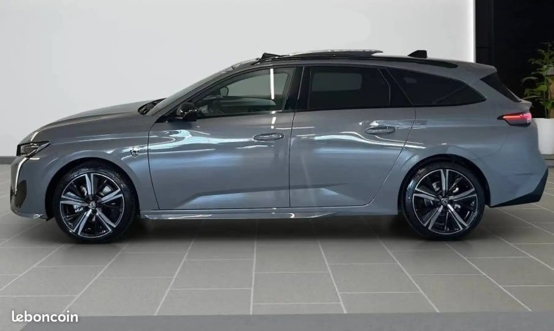 Peugeot 308 hybrid 136 GT e-dcs6 %2B toit panoramique pack vis Grijs - 2