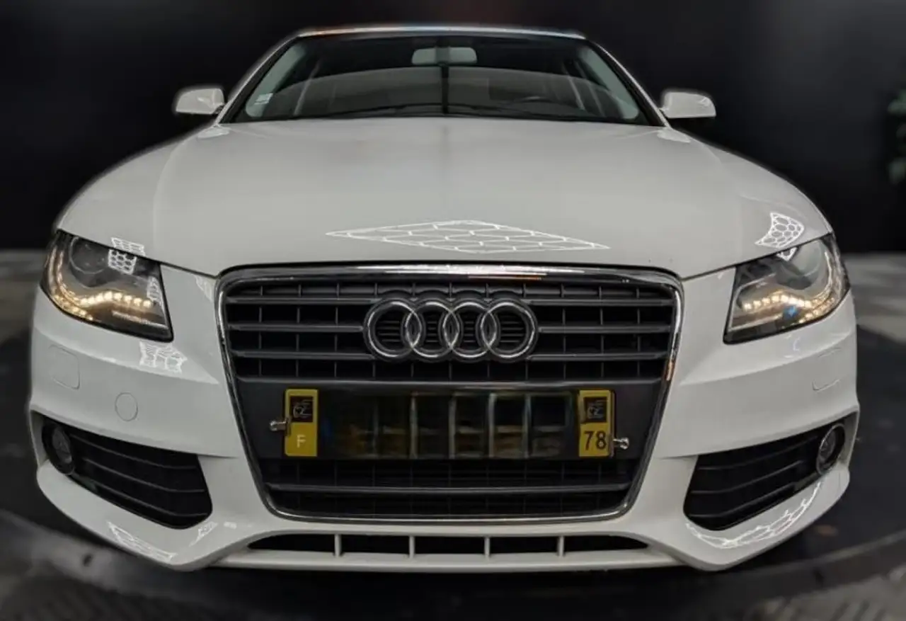 Audi A4 2.0 TDI 143 DPF Business Line Multitroni