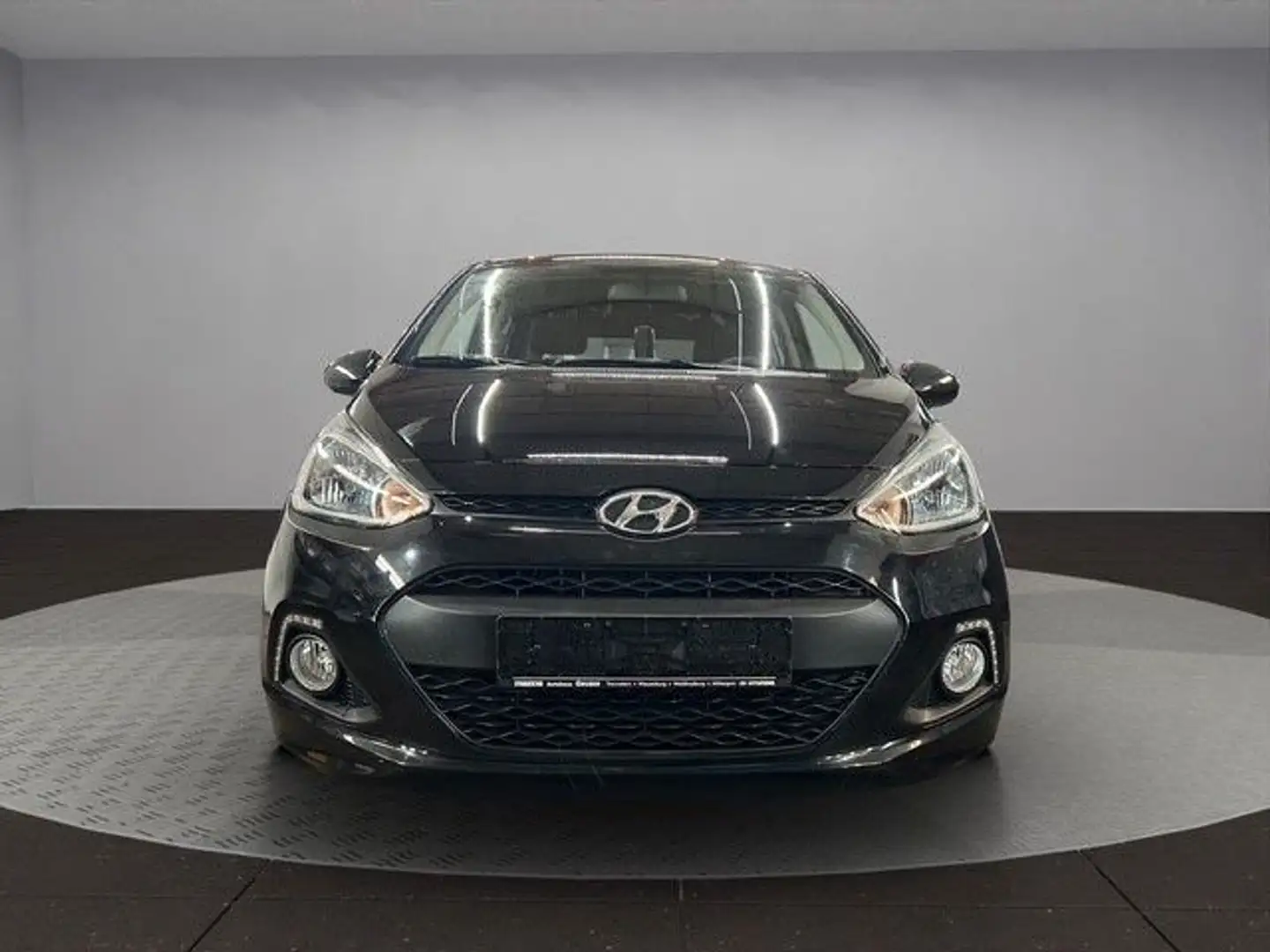 Hyundai i10 Intro Edition 1. Hand, eFH, Klima, SHZ Schwarz - 2