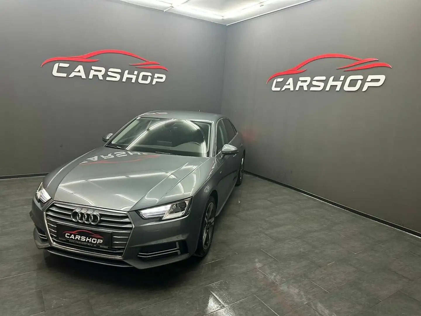 Audi A4 S-Line Gris - 2