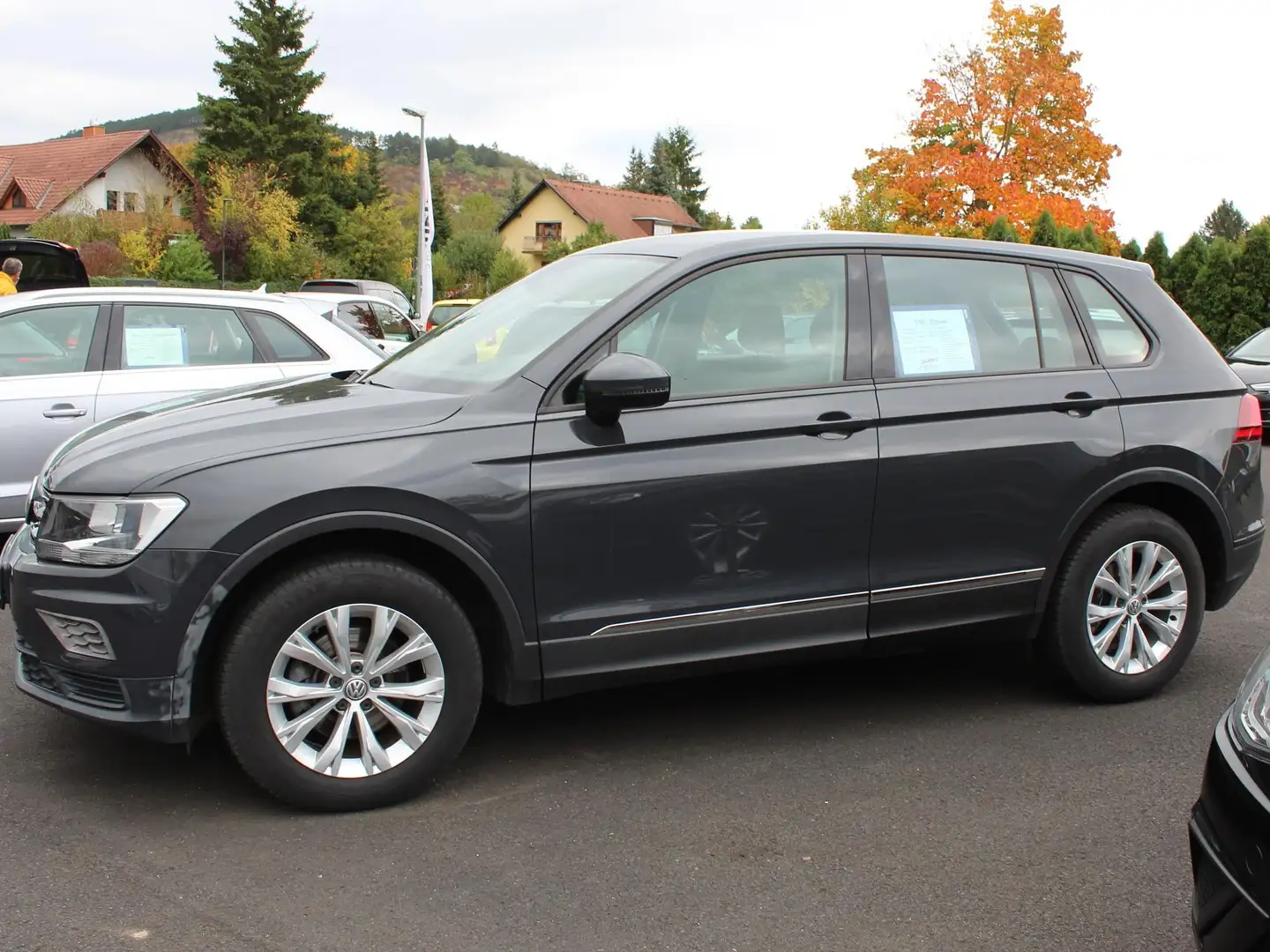 Volkswagen Tiguan Trendline, 4Motion, HU+AU NEU, INSPEKTION 9/25 Grau - 2