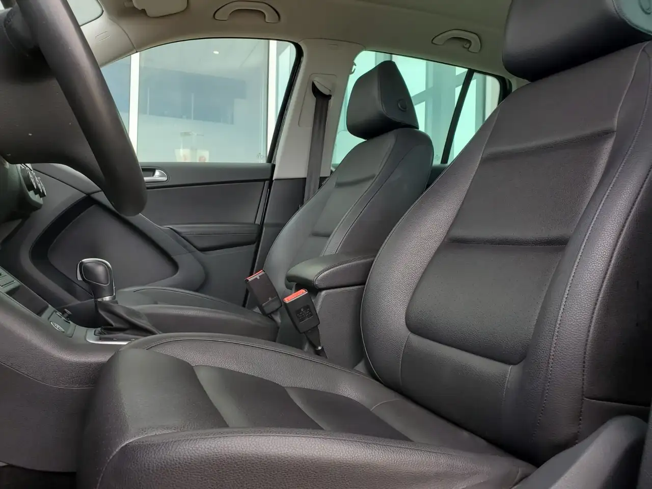 Volkswagen Tiguan снимка Volkswagen Tiguan