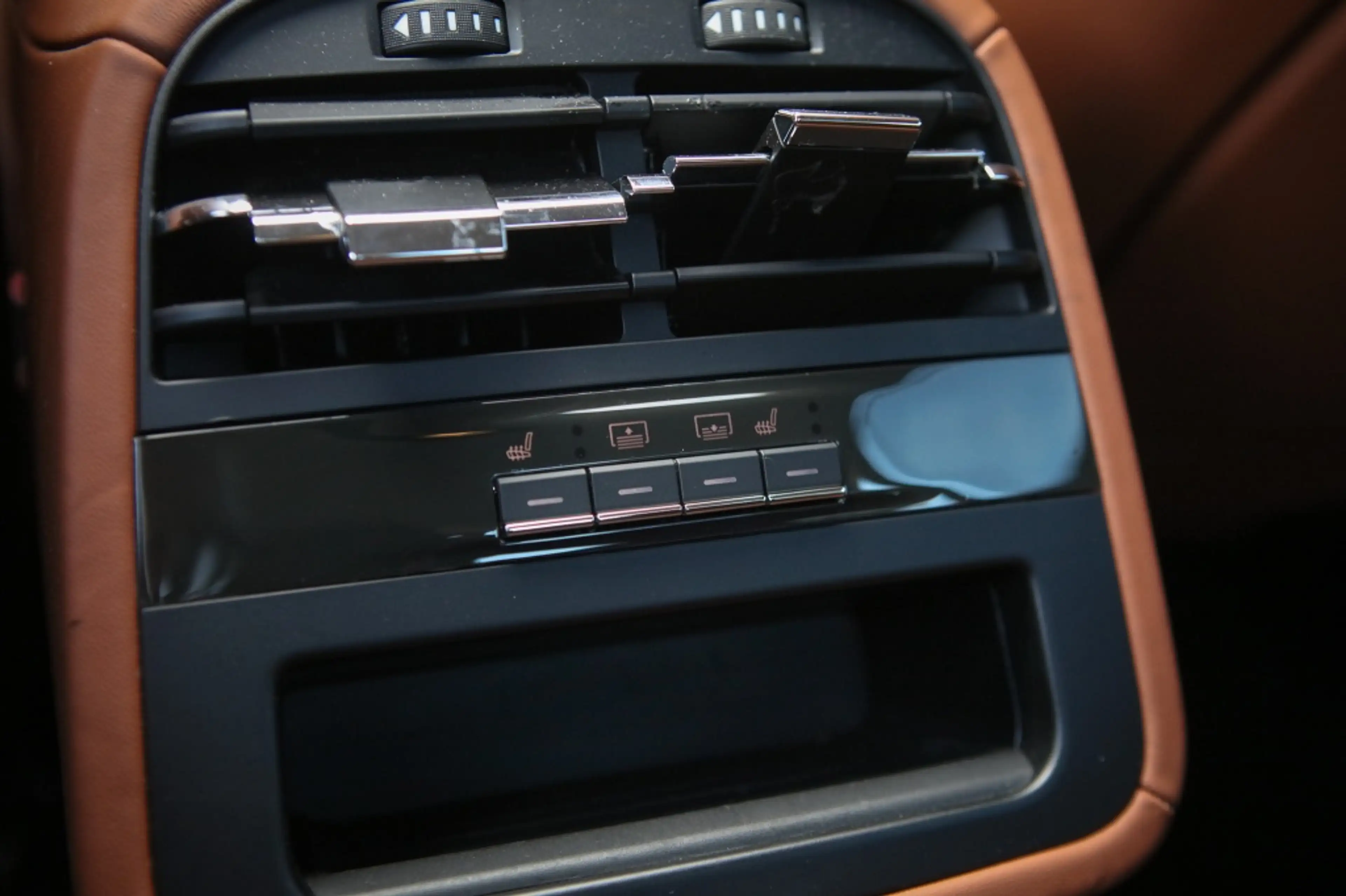 Maserati Quattroporte 3.8 V8 GTS | Dealer OH | Org. NL | Stoelventilatie — photo 29
