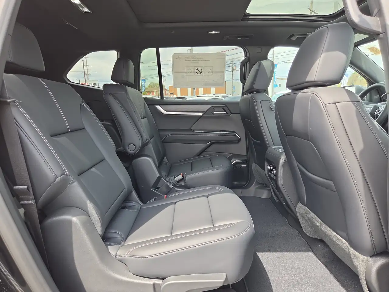 GMC Acadia photo GMC Acadia
