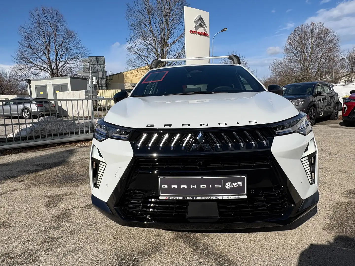 Mitsubishi Grandis 1,8 HEV Intense Aut. Weiß - 2