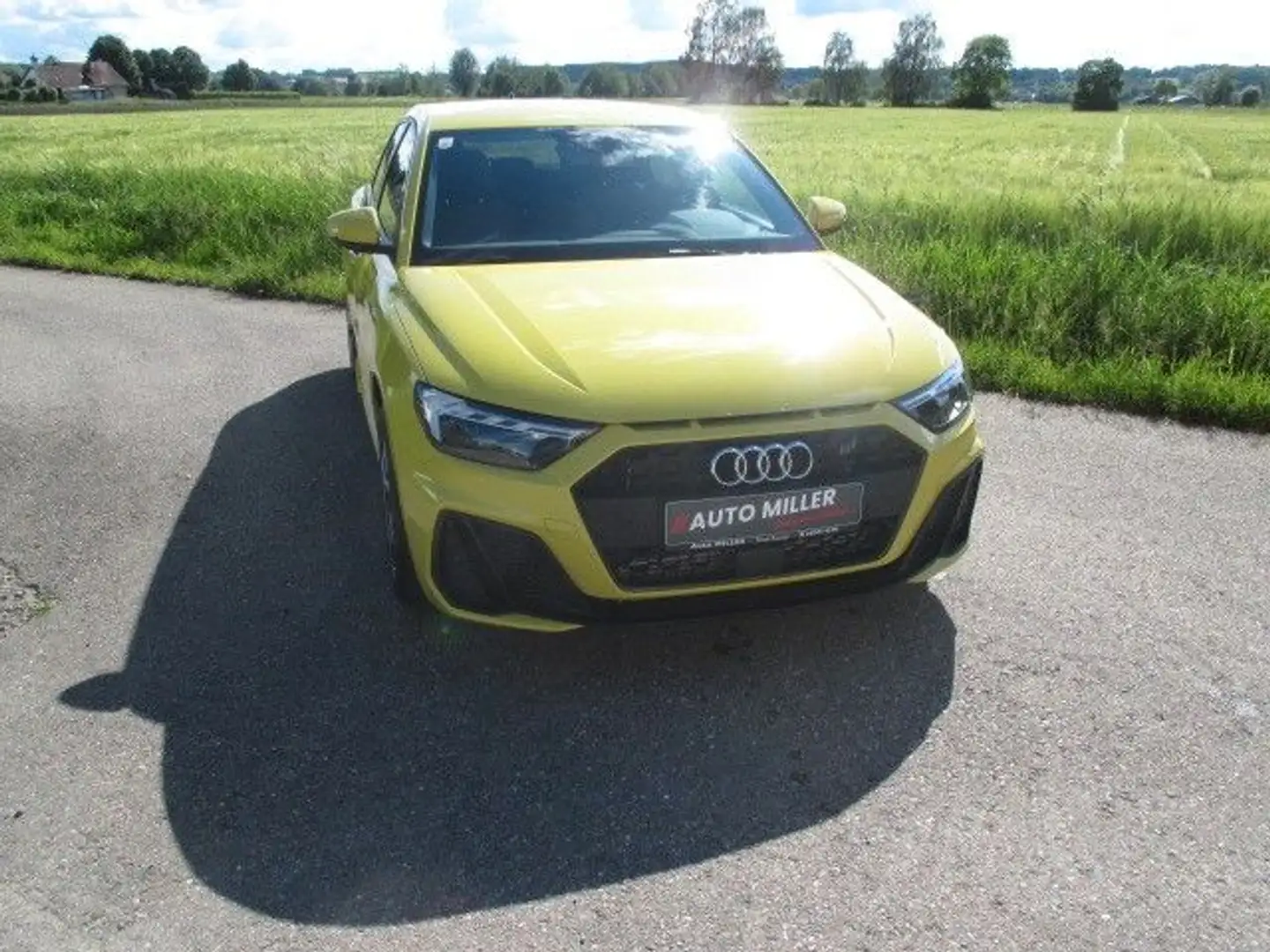 Audi A1 40 TFSI S tronic S line Sportback Giallo - 2