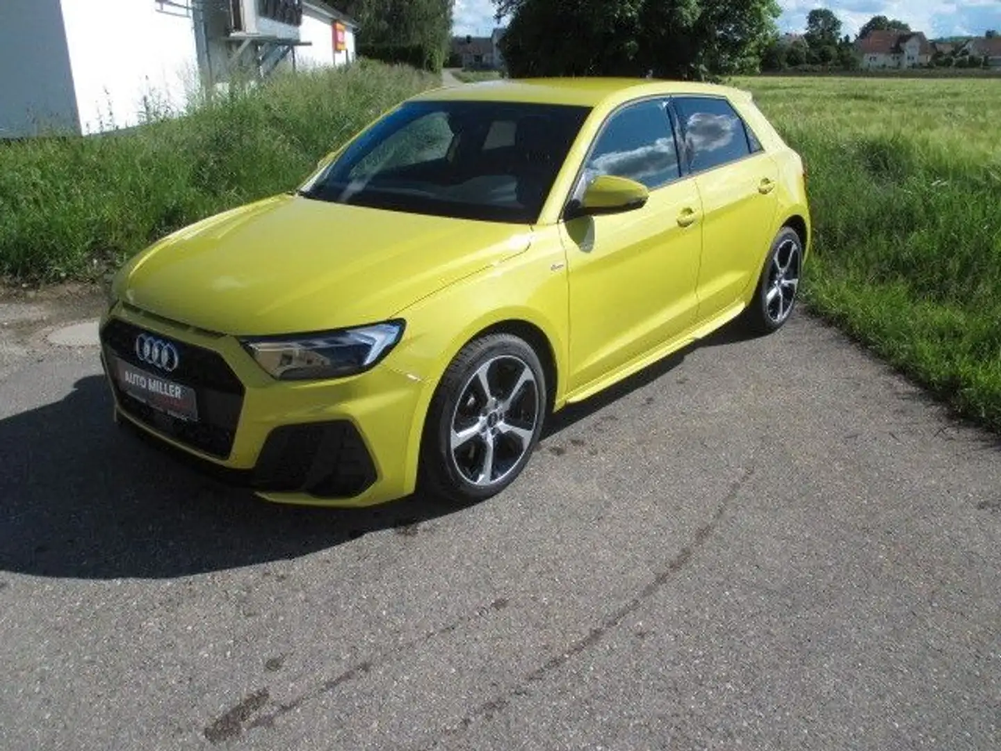 Audi A1 40 TFSI S tronic S line Sportback Giallo - 1