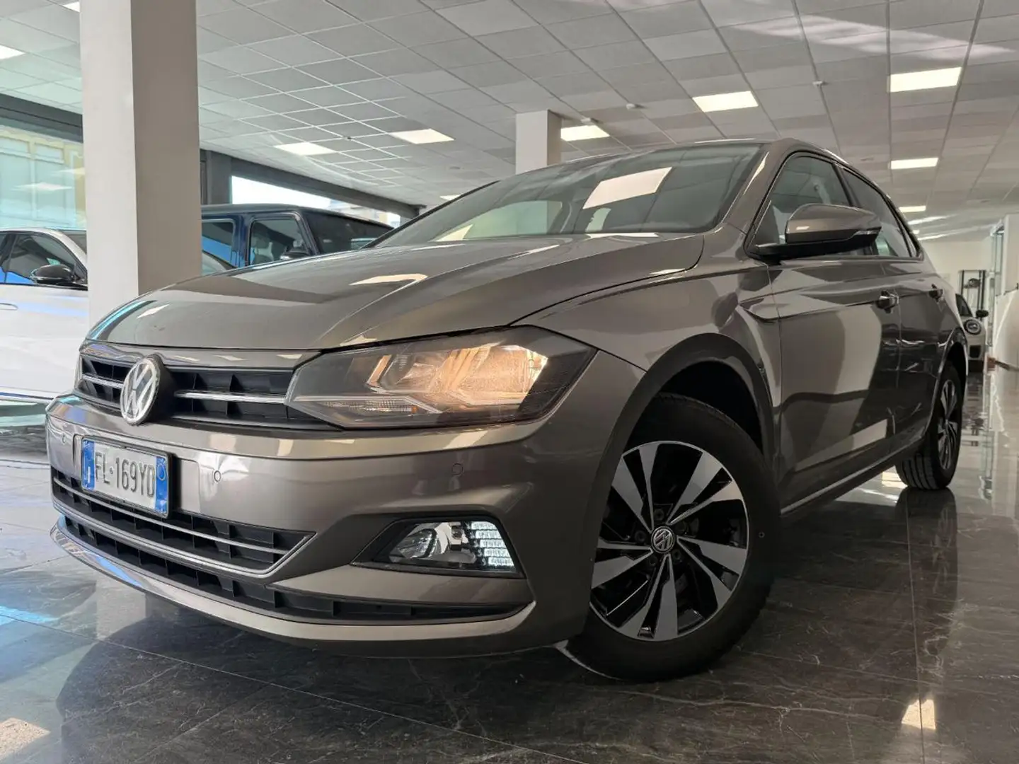 Volkswagen Polo 1.0 MPI 5p. Comfortline Grigio - 1