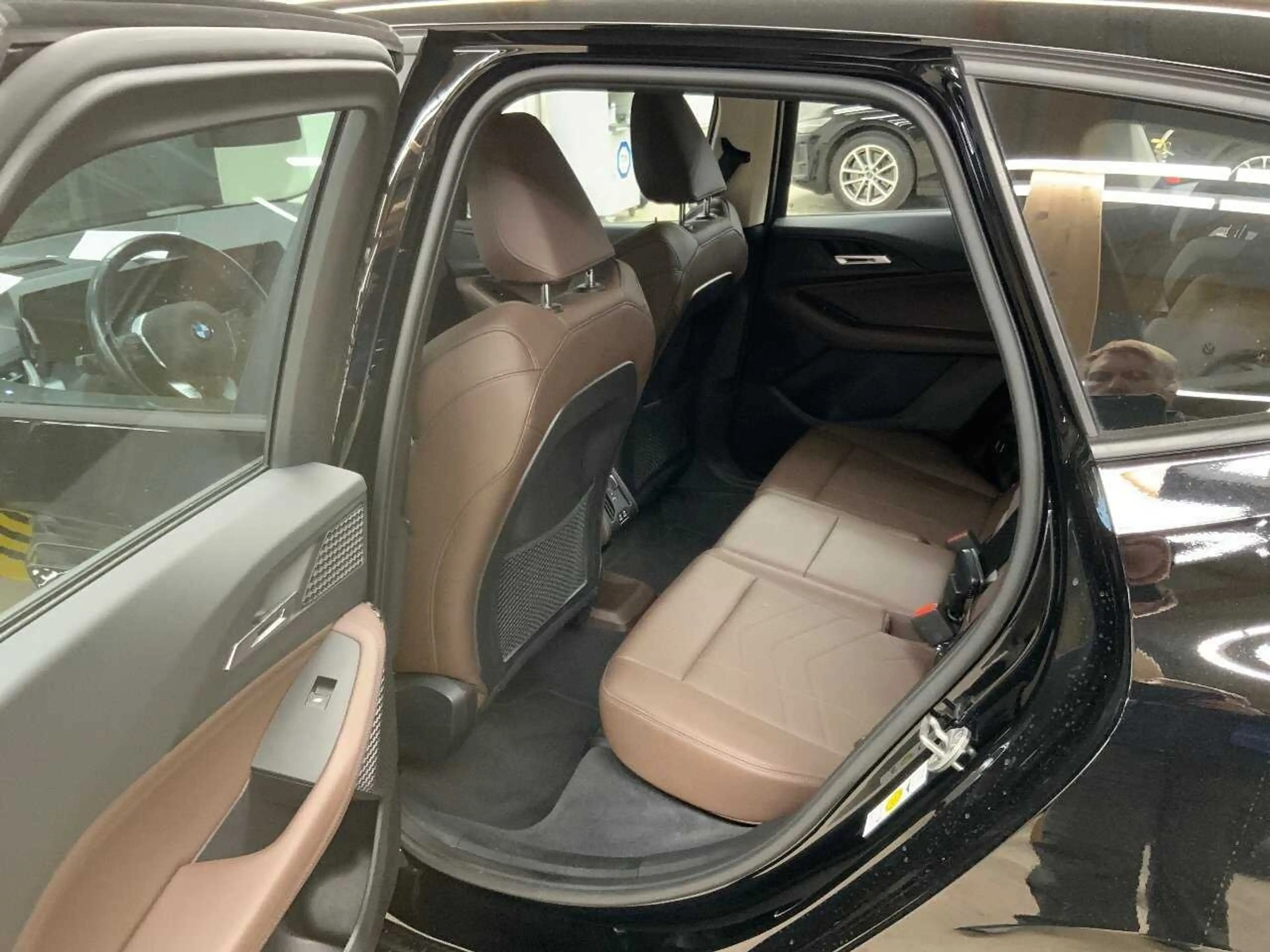 BMW 216 i Active Tourer Wide Inno SpoSi ACC BLIS HuD — photo 11