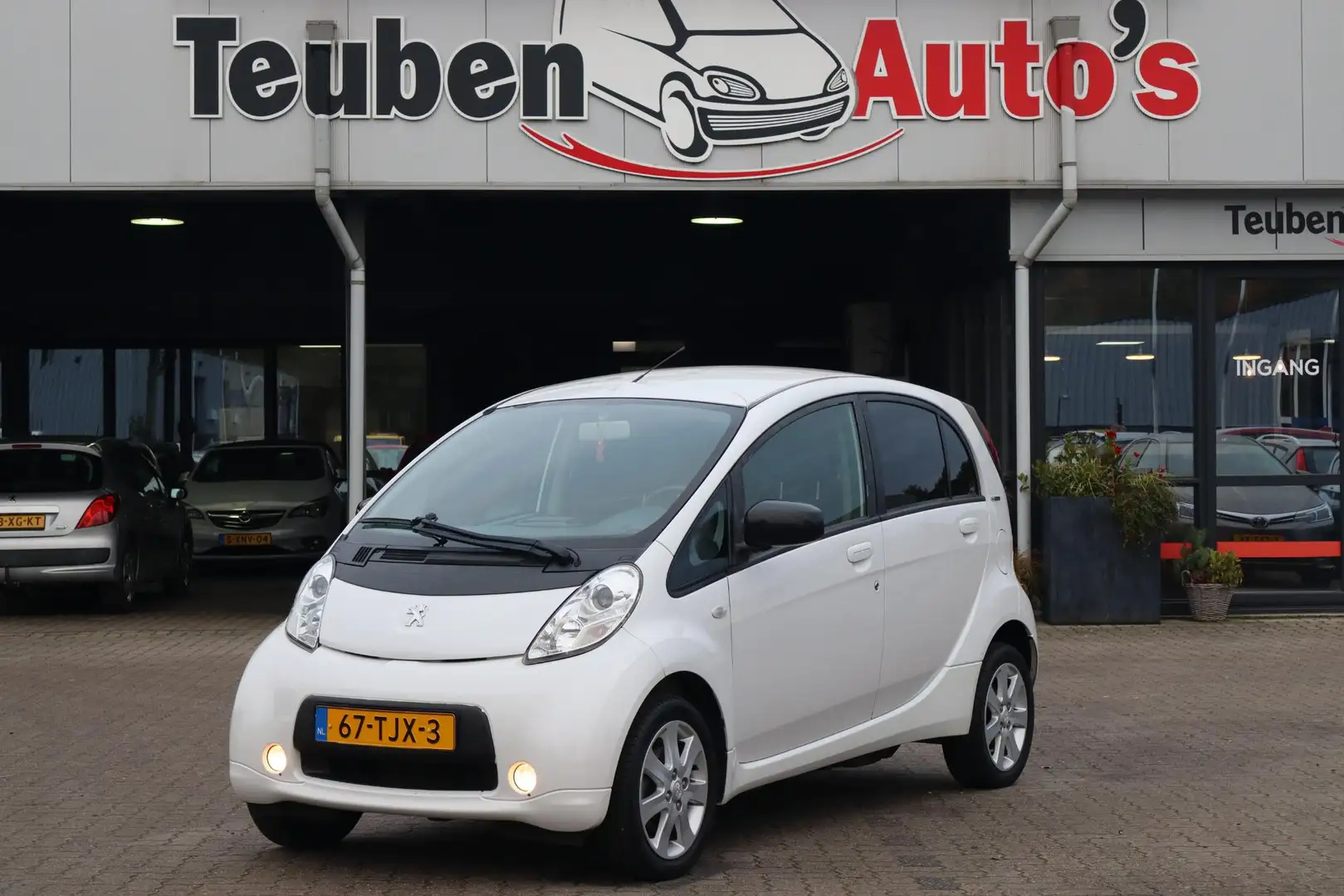 Peugeot iOn Active Airco, Elektrische ramen, APK tot 23-09-202 Wit - 1