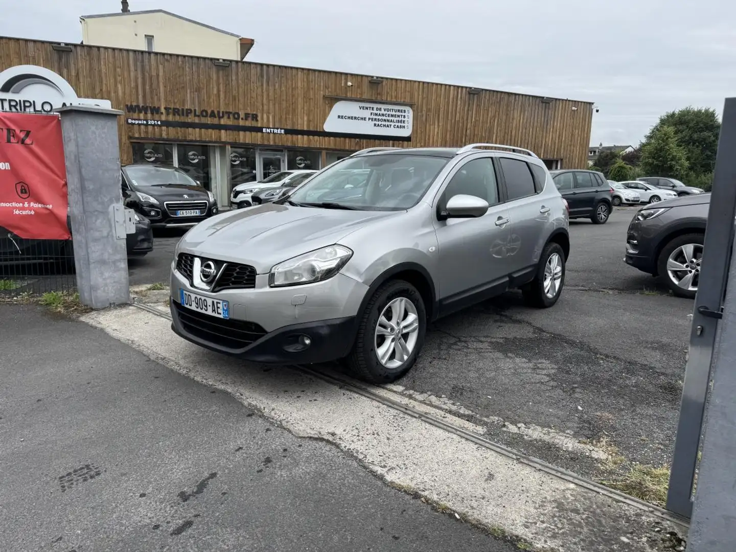 Nissan Qashqai Qashqai 1.6 dCi FAP - 130 S\u0026S Tekna Gps + Camera AR + Attelage + toit panoramique Gris - 1