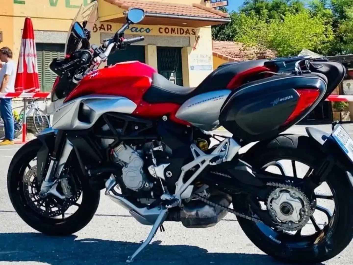 MV Agusta Stradale 800 EAS Rood - 1