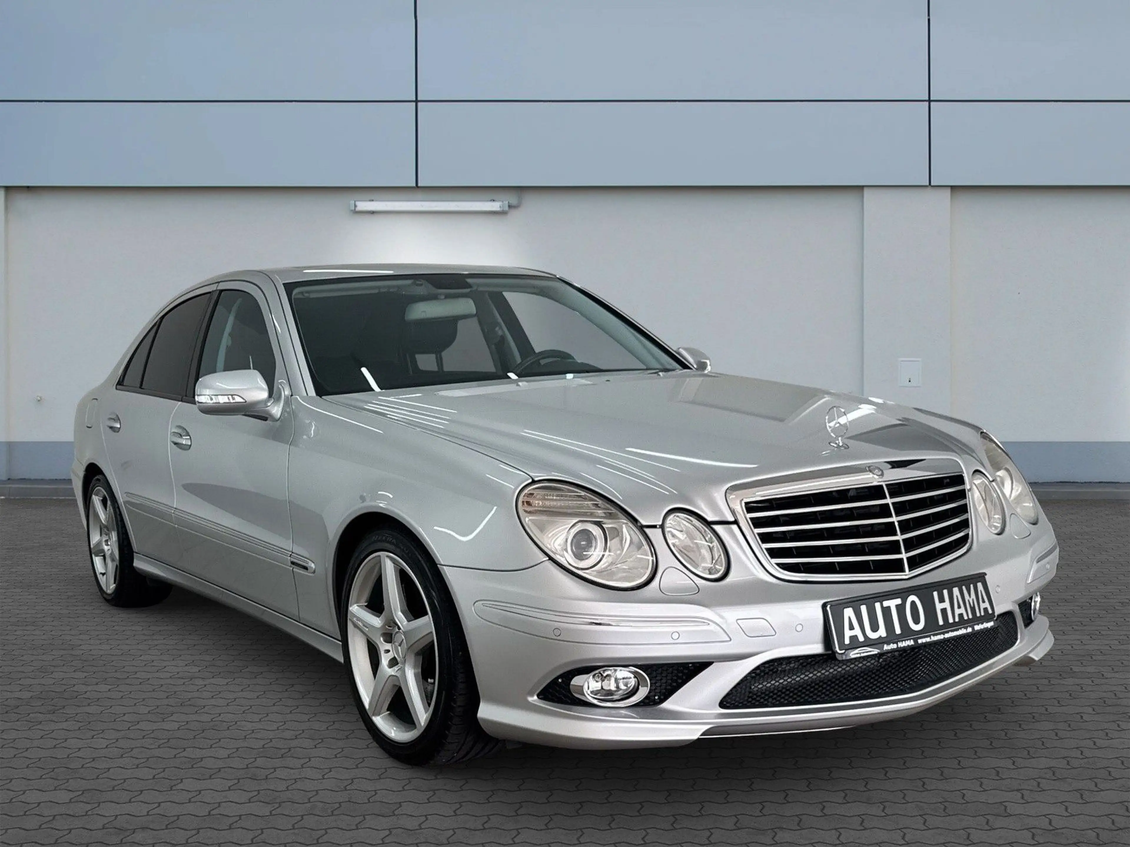 Mercedes-Benz E 350 Limo AMG-Paket PDC*XEN*MEM*SHZ*ROLLO*LEDER — photo 5