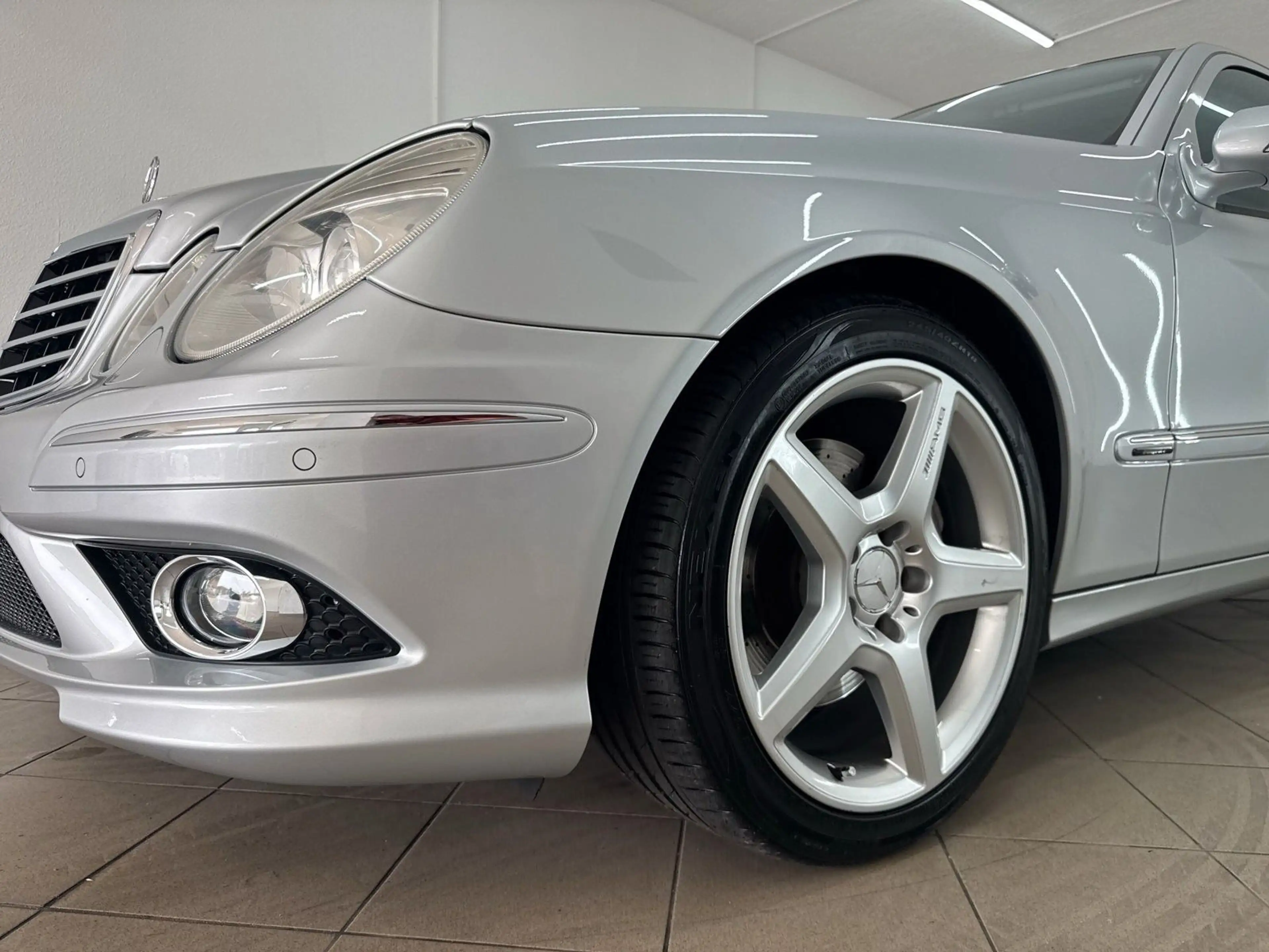 Mercedes-Benz E 350 Limo AMG-Paket PDC*XEN*MEM*SHZ*ROLLO*LEDER — photo 6