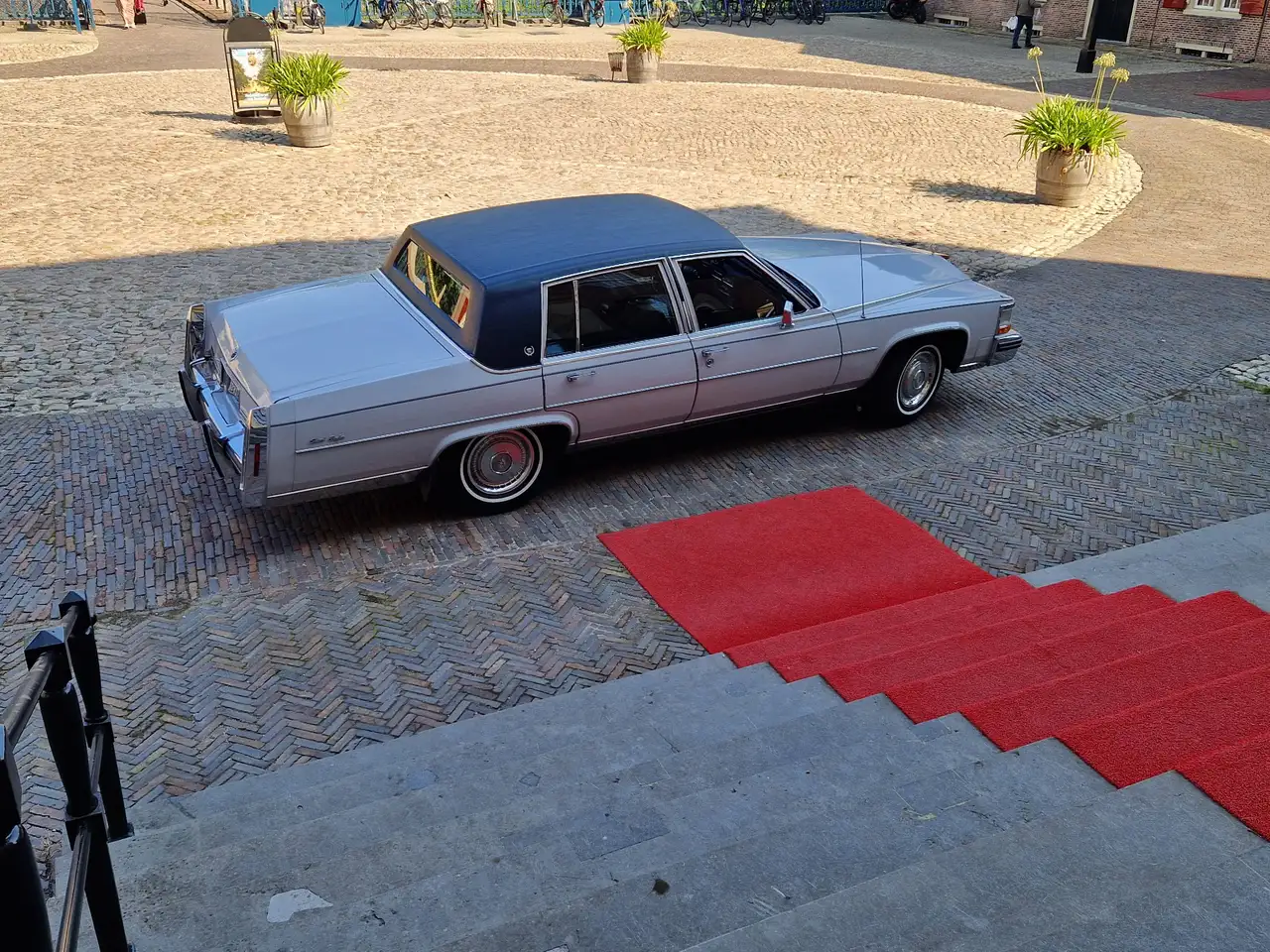 Cadillac Fleetwood 6.0 Limousine, foto 2