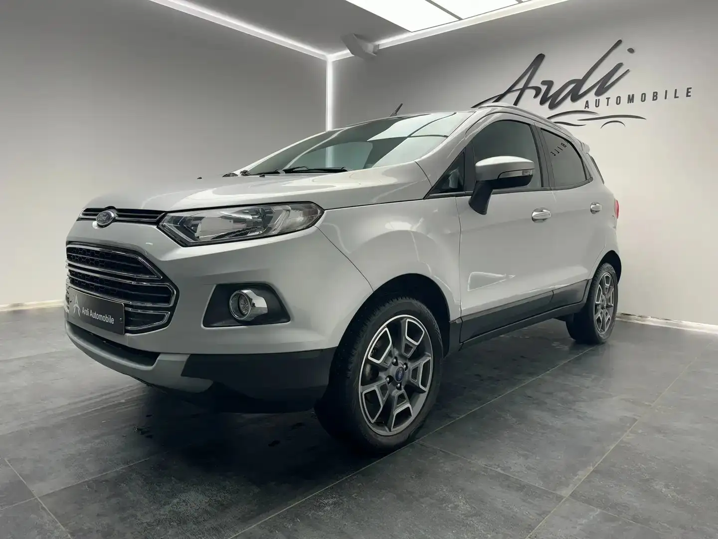 Ford EcoSport 1.0 i *GARANTIE 12 MOIS*1er PROPRIETAIRE*GPS* Grijs - 1