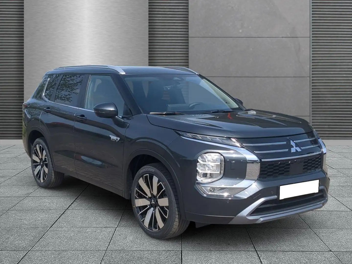 Mitsubishi Outlander Intro Edition Plug-in Hybrid 2.4 225 kW (306 PS... Серый - 1