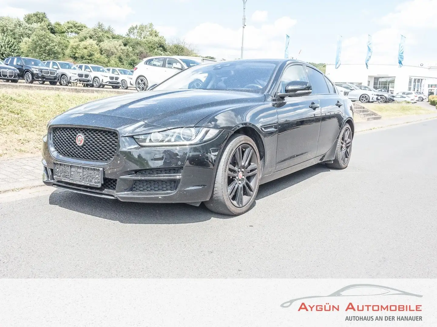 Jaguar XE 20d Portfolio AWD*PDC*Leder*Navi*Black-Pack* Czarny - 2