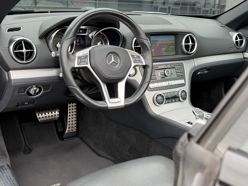Mercedes-Benz SL 500 AMG Line 1Hd MagicSky/H&K/Sitzklima/KeyGo — photo 13