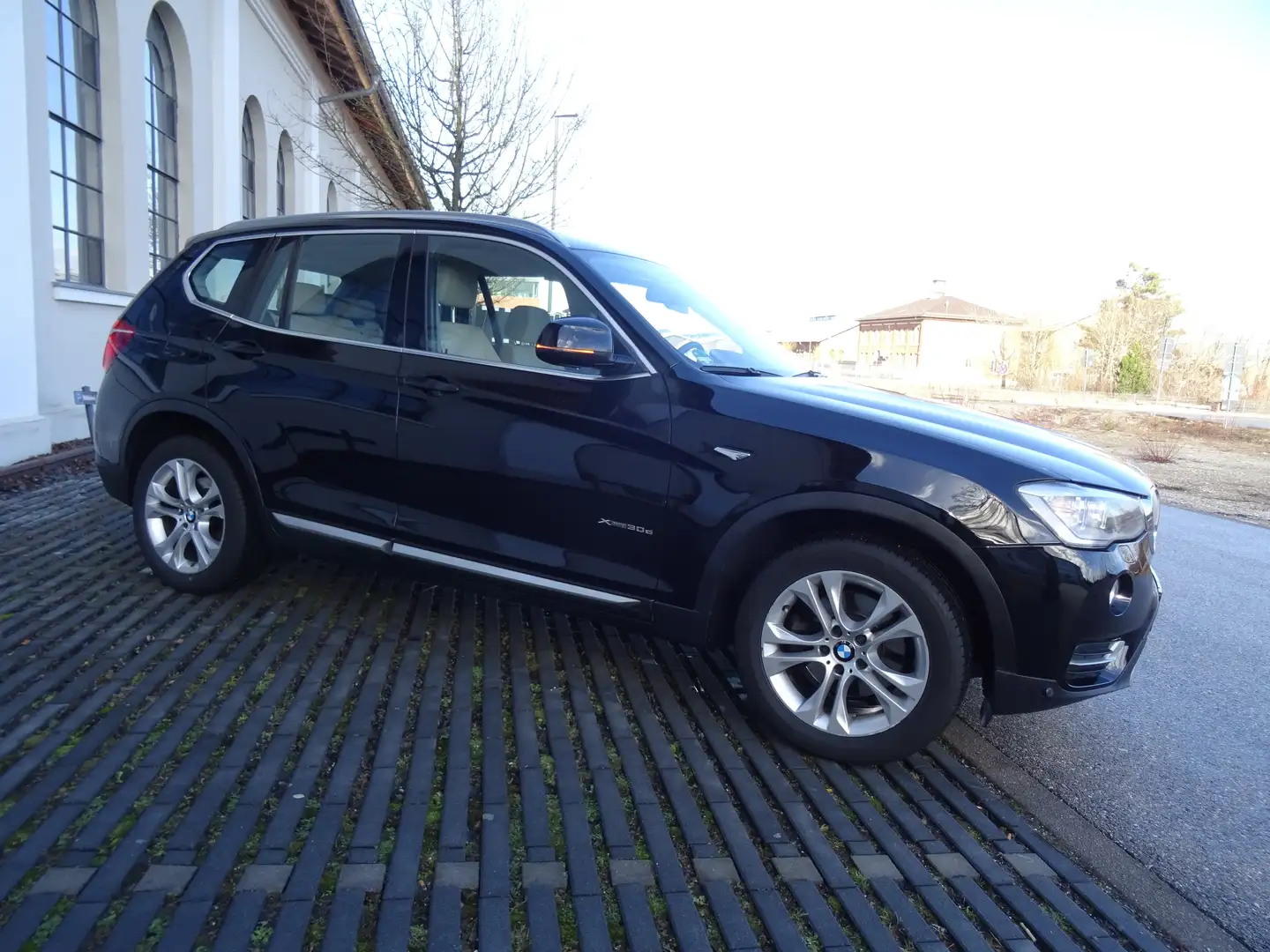 BMW X3 xDrive30d xLine (F25)-Top-Ausstattung-Euro 6 Noir - 1