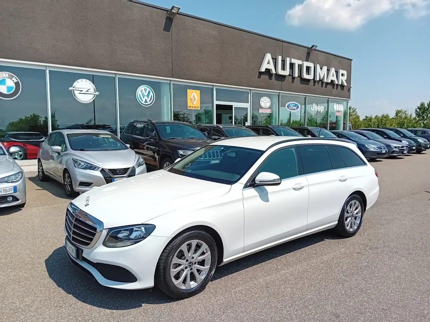 Mercedes-Benz E 200 SW d Business auto UNICOPROPRIETARIO EURO 6D Bianco - 1