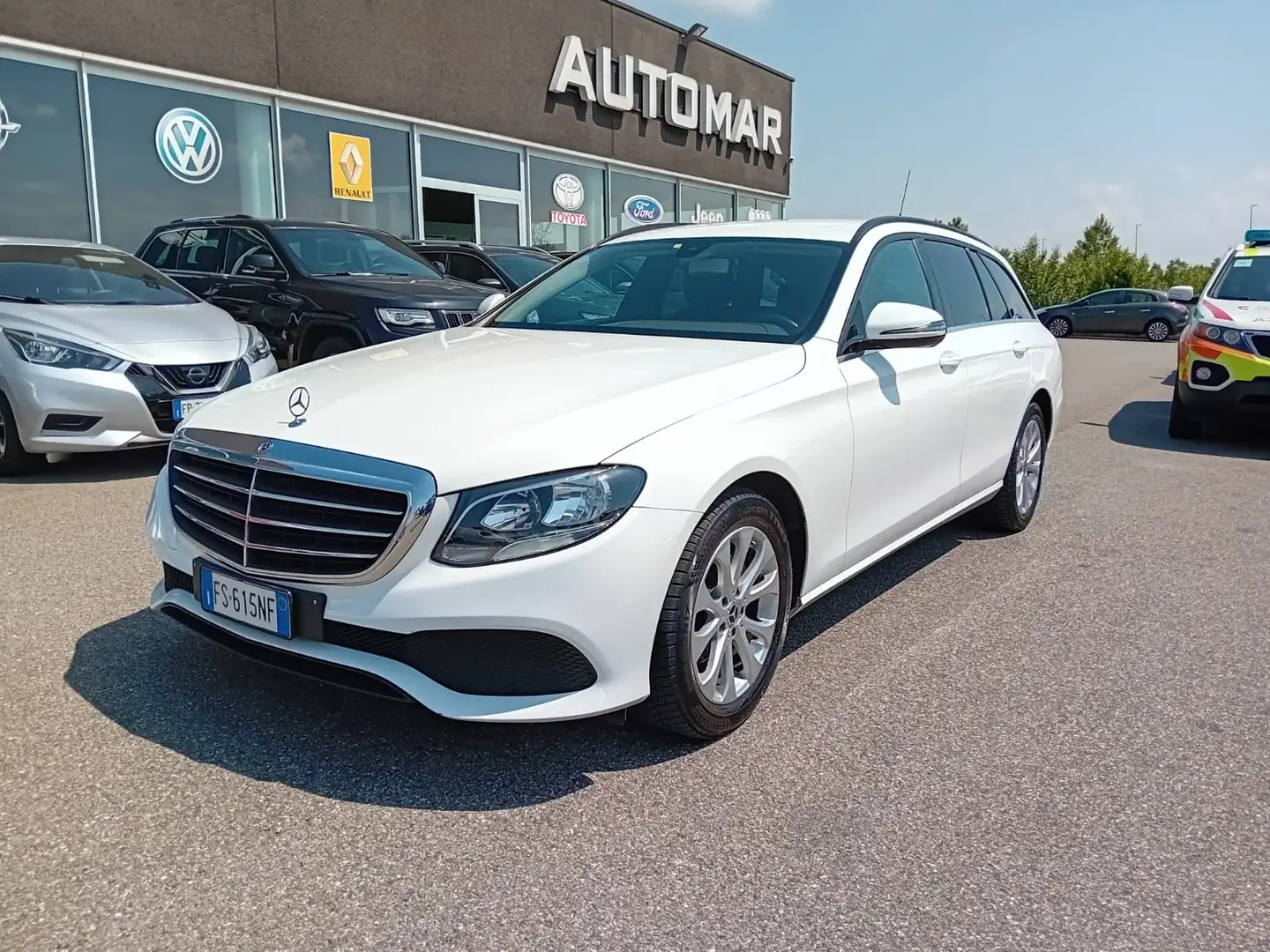 Mercedes-Benz E 200 SW d Business auto UNICOPROPRIETARIO EURO 6D Bianco - 2