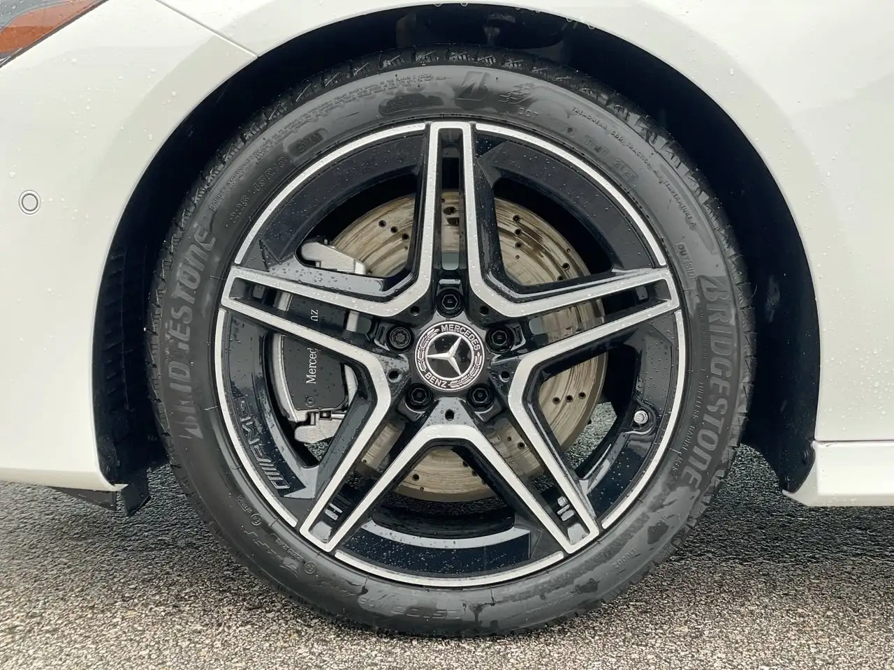 Mercedes-Benz CLA снимка Mercedes-Benz CLA