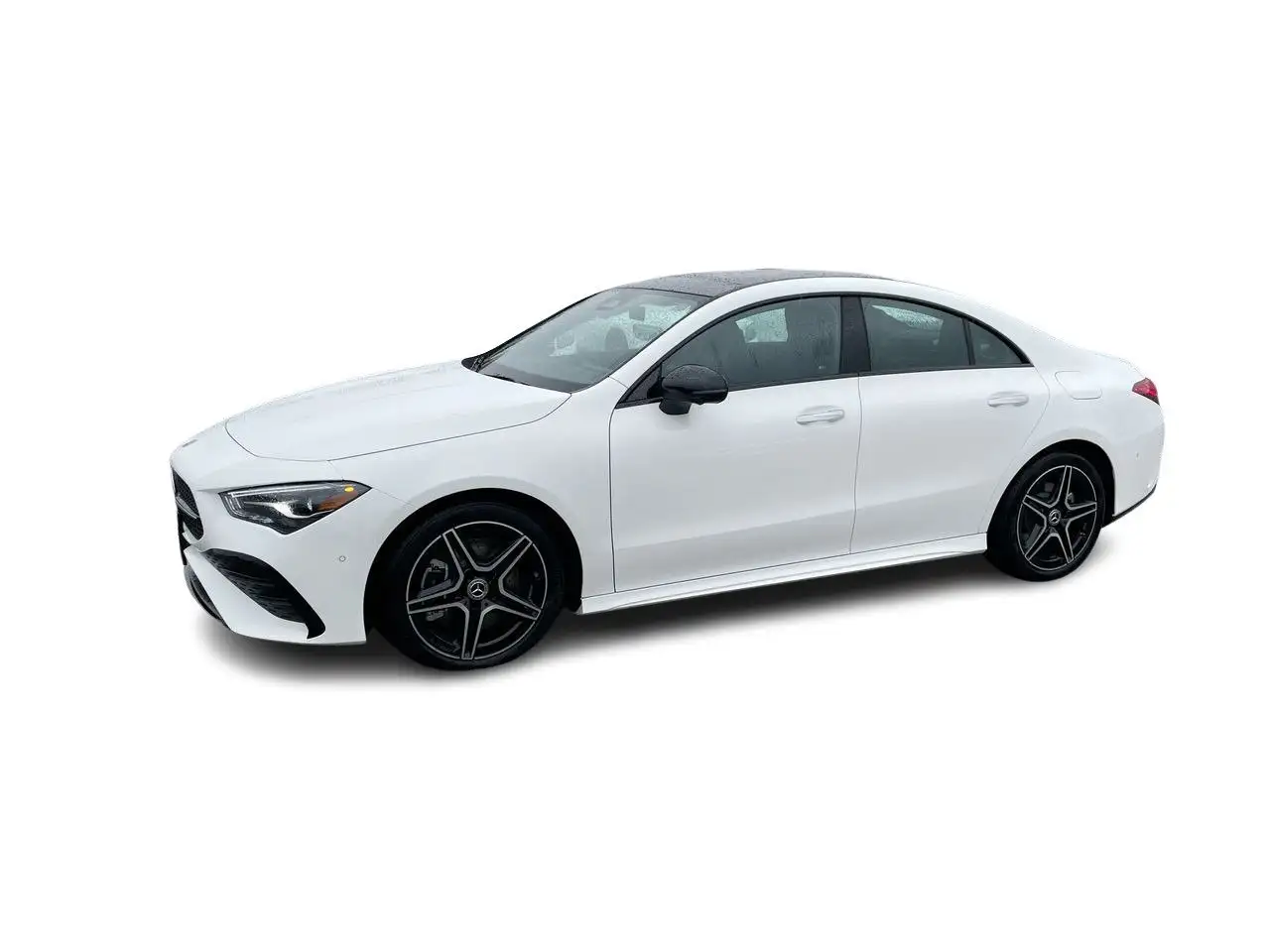 Mercedes-Benz CLA снимка Mercedes-Benz CLA
