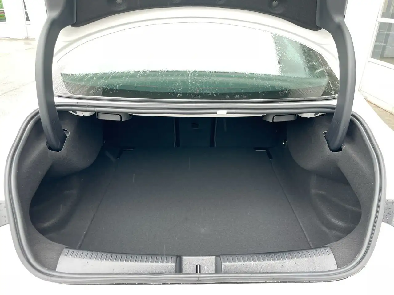 Mercedes-Benz CLA снимка Mercedes-Benz CLA
