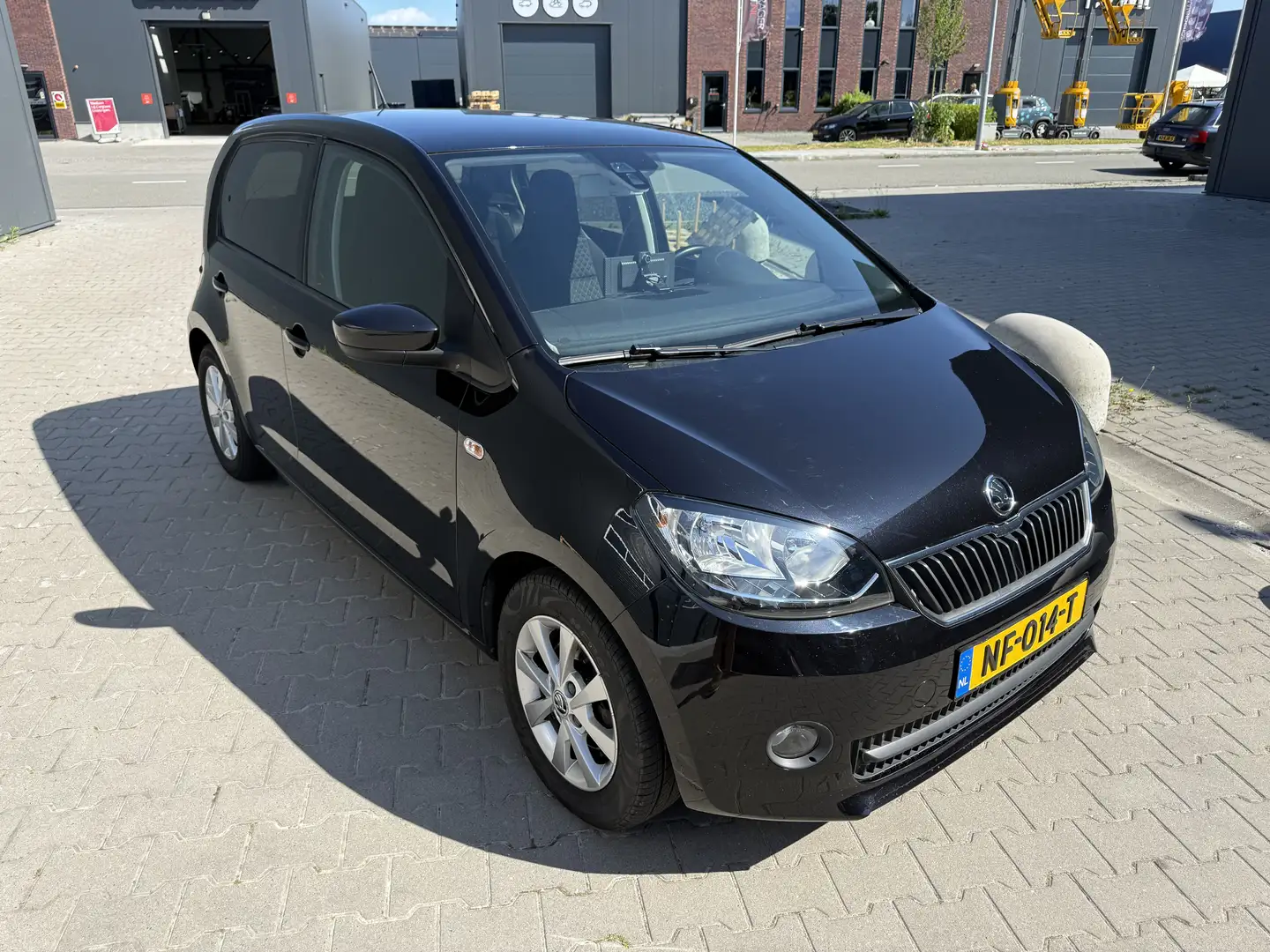 Skoda Citigo 1.0 Grt. Ambition Zwart - 1