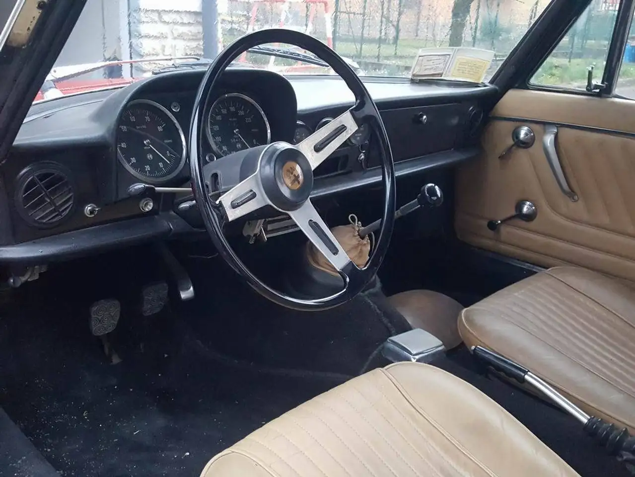 Alfa Romeo Spider Duetto osso di seppia, foto 5
