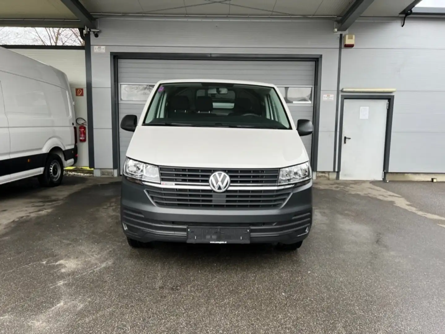 Volkswagen T6.1 Transporter Kasten 2,0 TDI 4MOTION 5 JAHRES GARANTIE/KLIMA/AHV Weiß - 1