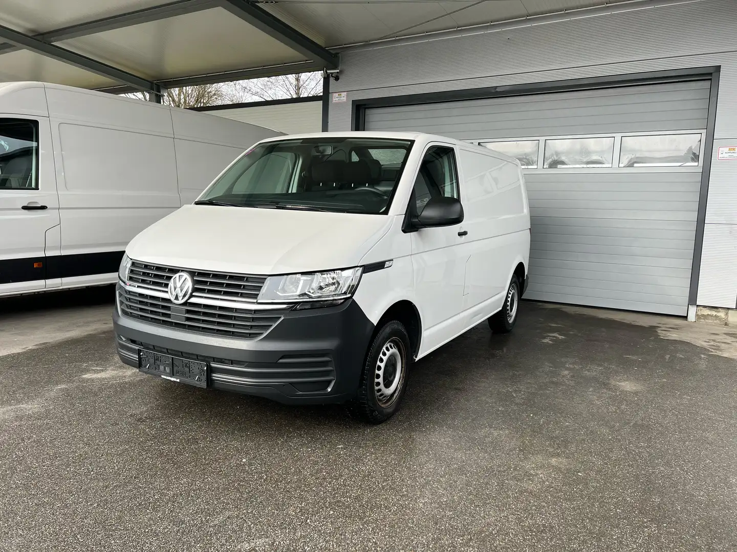 Volkswagen T6.1 Transporter Kasten 2,0 TDI 4MOTION 5 JAHRES GARANTIE/KLIMA/AHV Weiß - 2