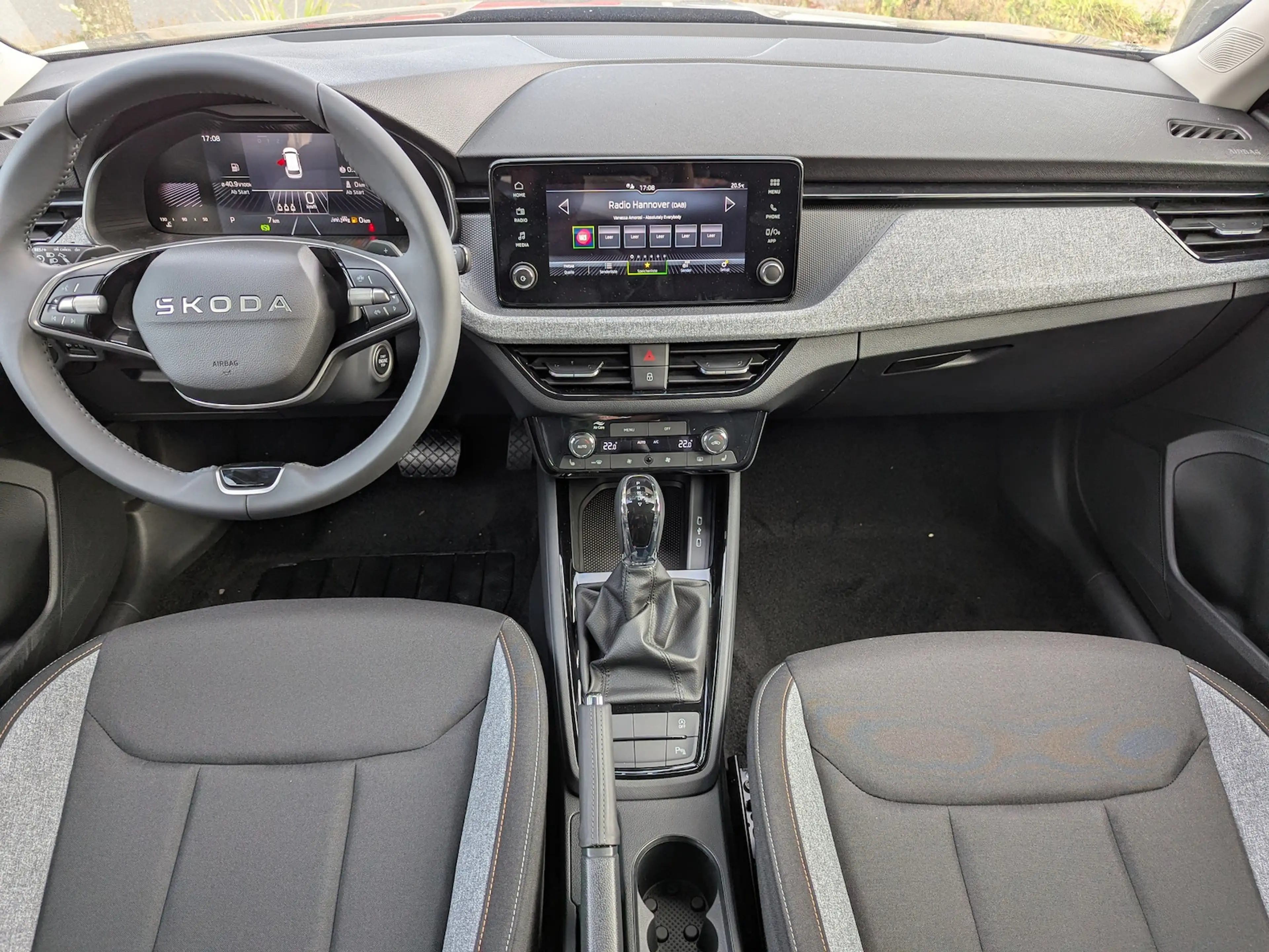 Skoda Kamiq Selection 1.0 TSI DSG — photo 8