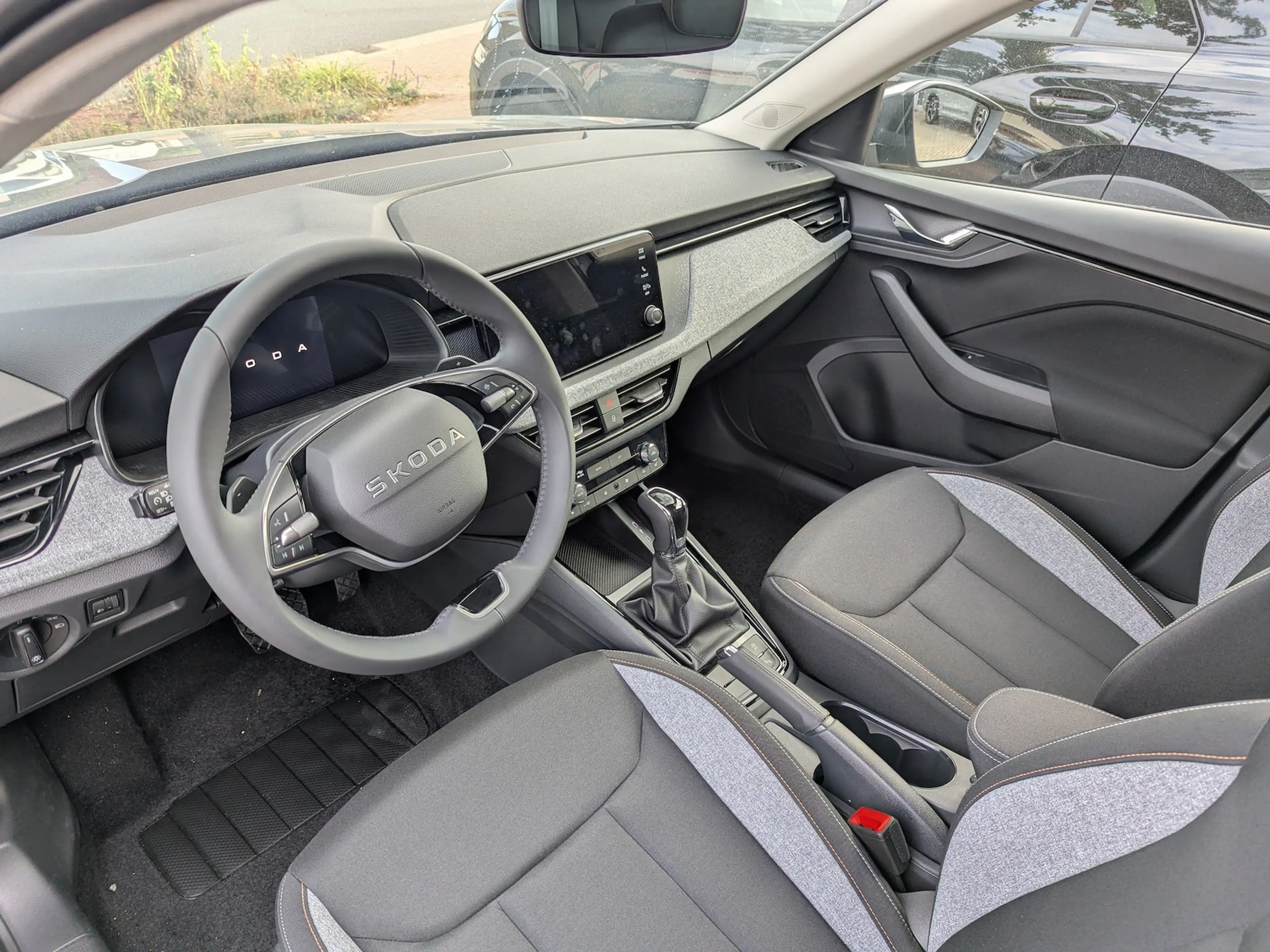 Skoda Kamiq Selection 1.0 TSI DSG — photo 7