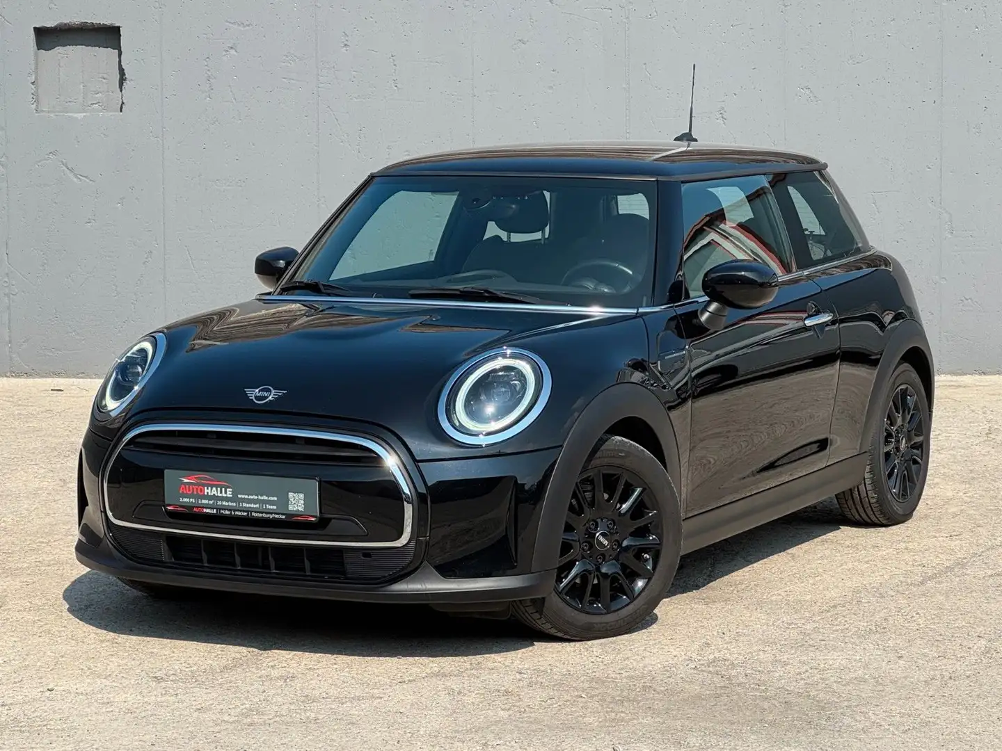 MINI One One Steptronic Classic Trim Navi SHZ PDC LED GRA Zwart - 1