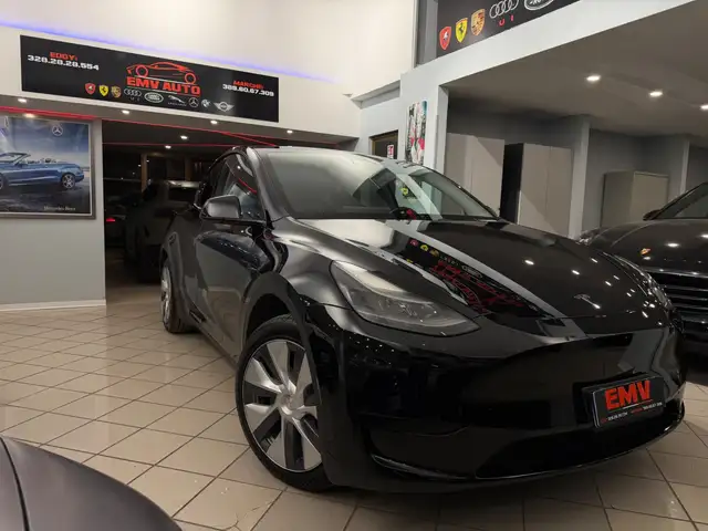 Tesla Model Y Model Y RWD Iva esposto