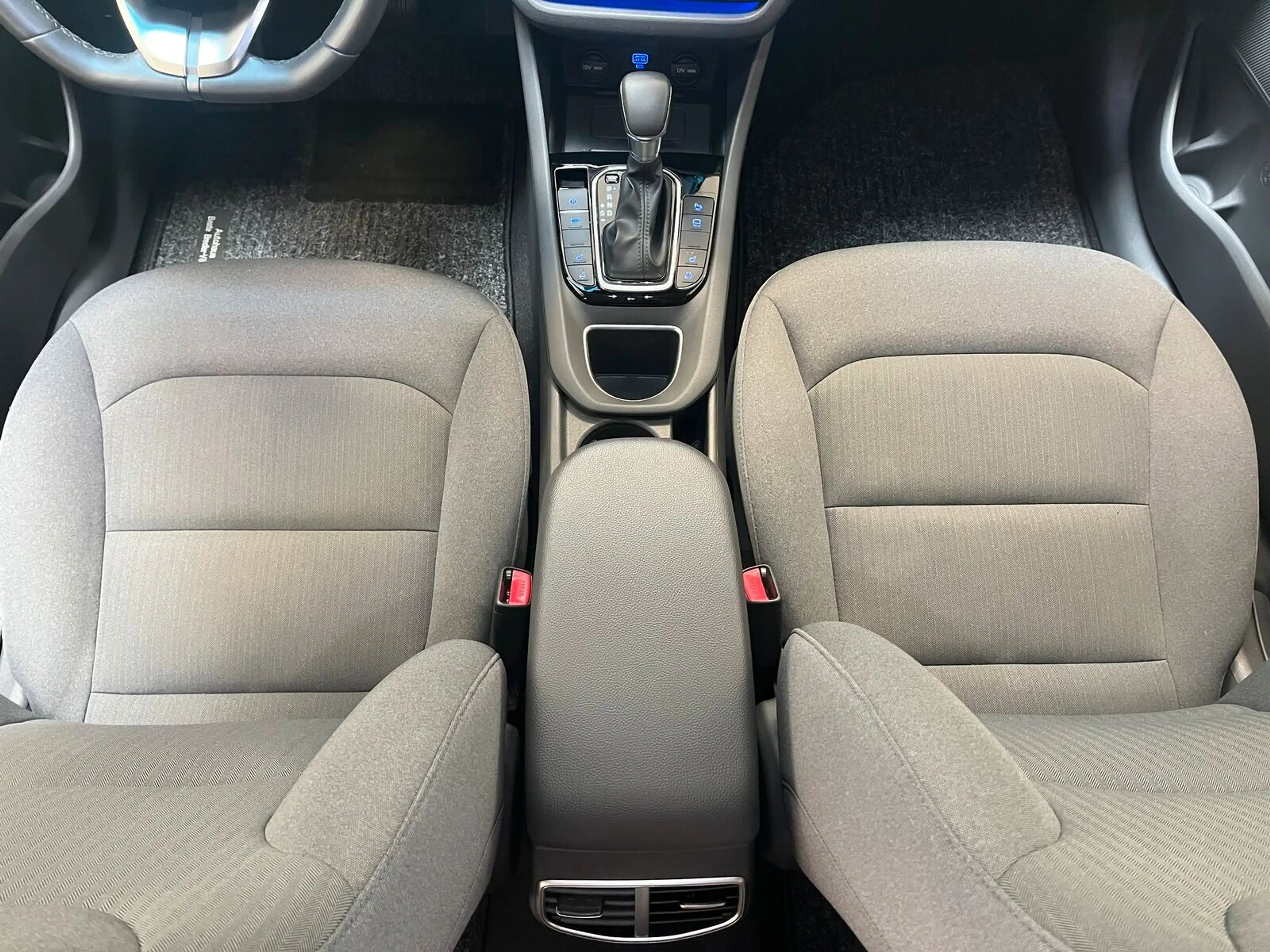 Hyundai IONIQ 1.6 PHEV Style LED|Navi|PDC|Sitzhz|Kamera — photo 13