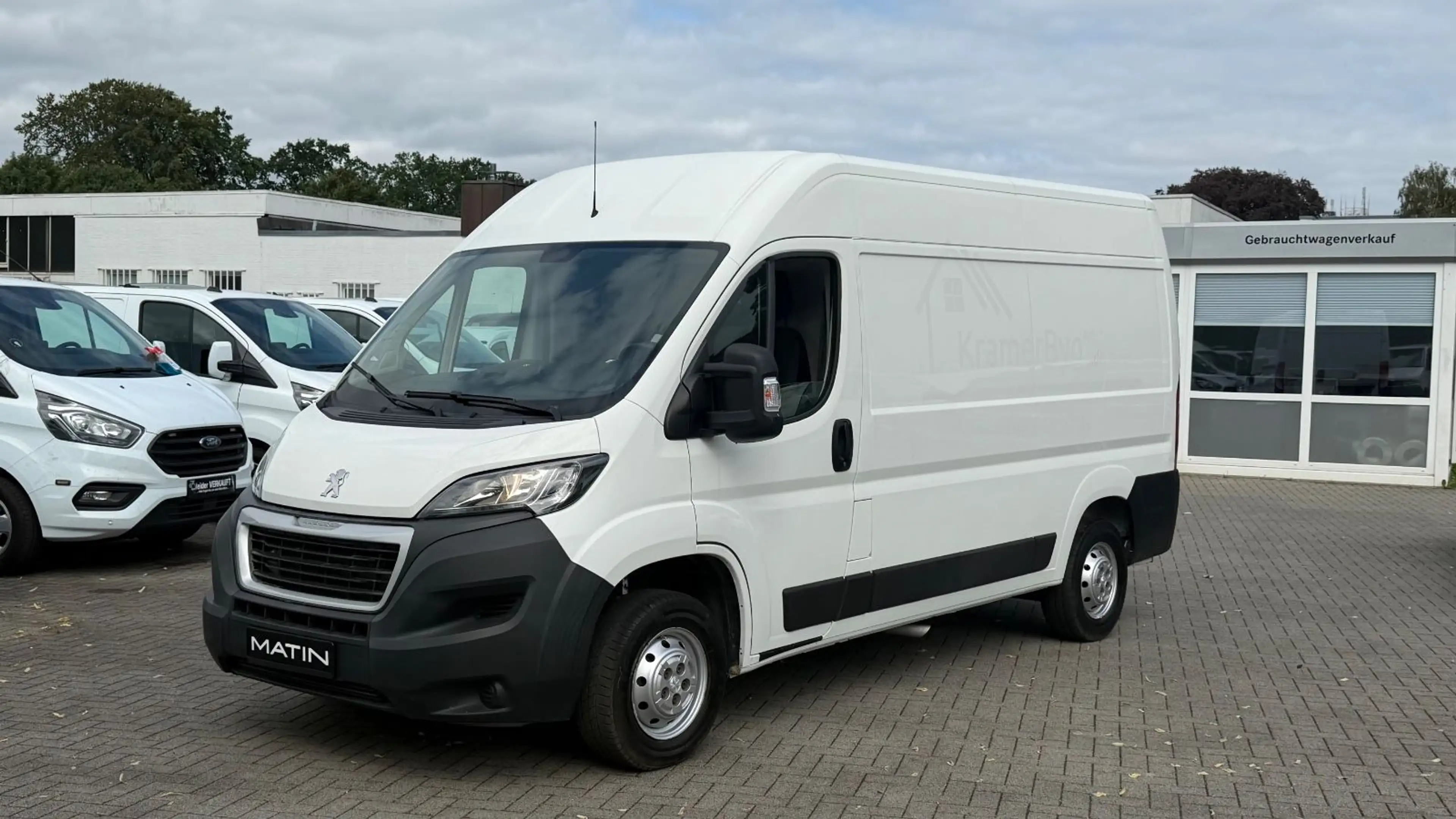 Peugeot Boxer BOXER 333 L2H2 PREMIUM 2.2 KAMERA/STANDHZ/KLIMA