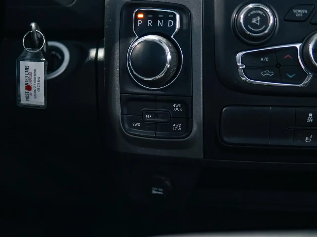 RAM 1500 снимка RAM 1500