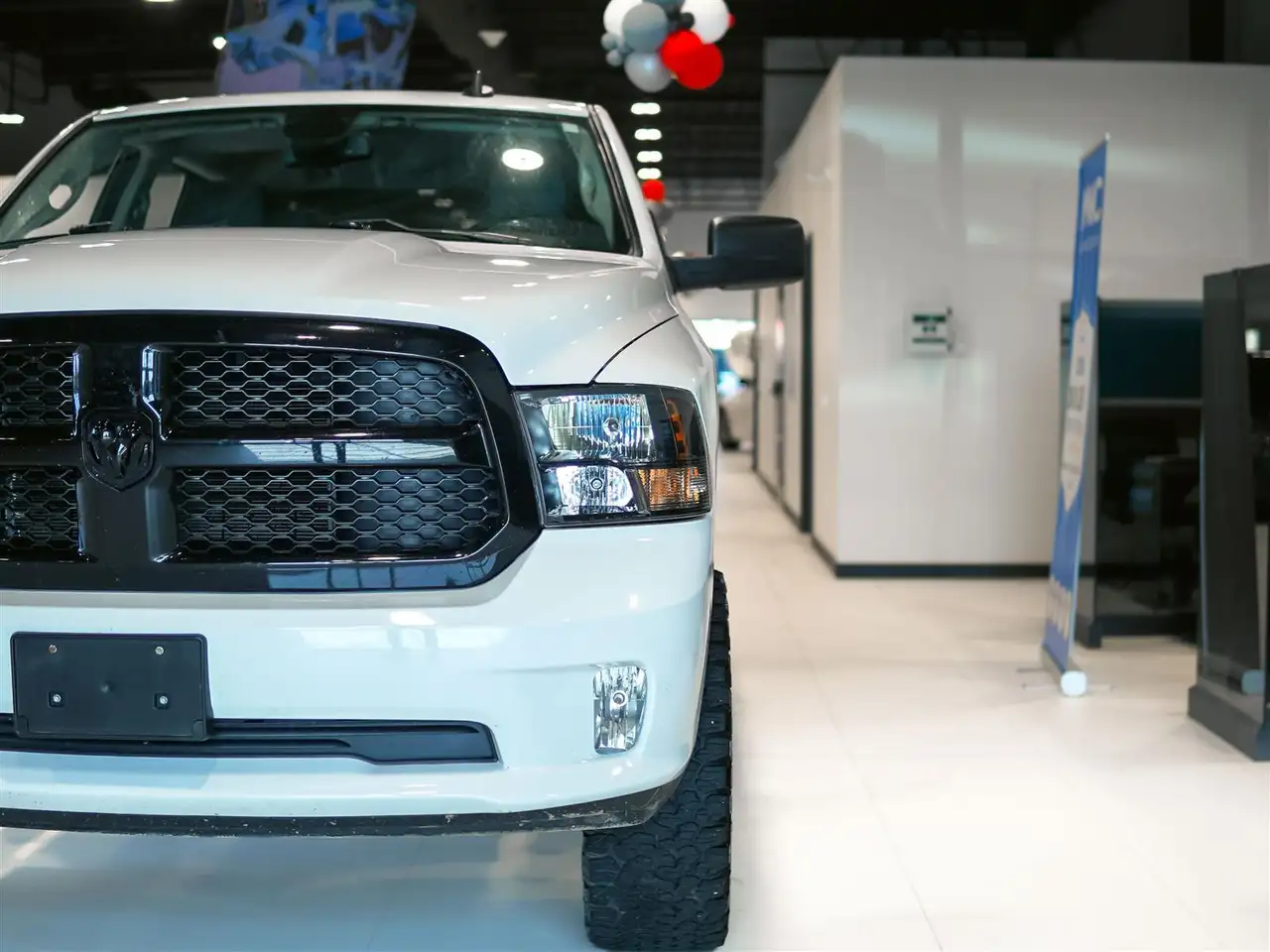 RAM 1500 снимка RAM 1500
